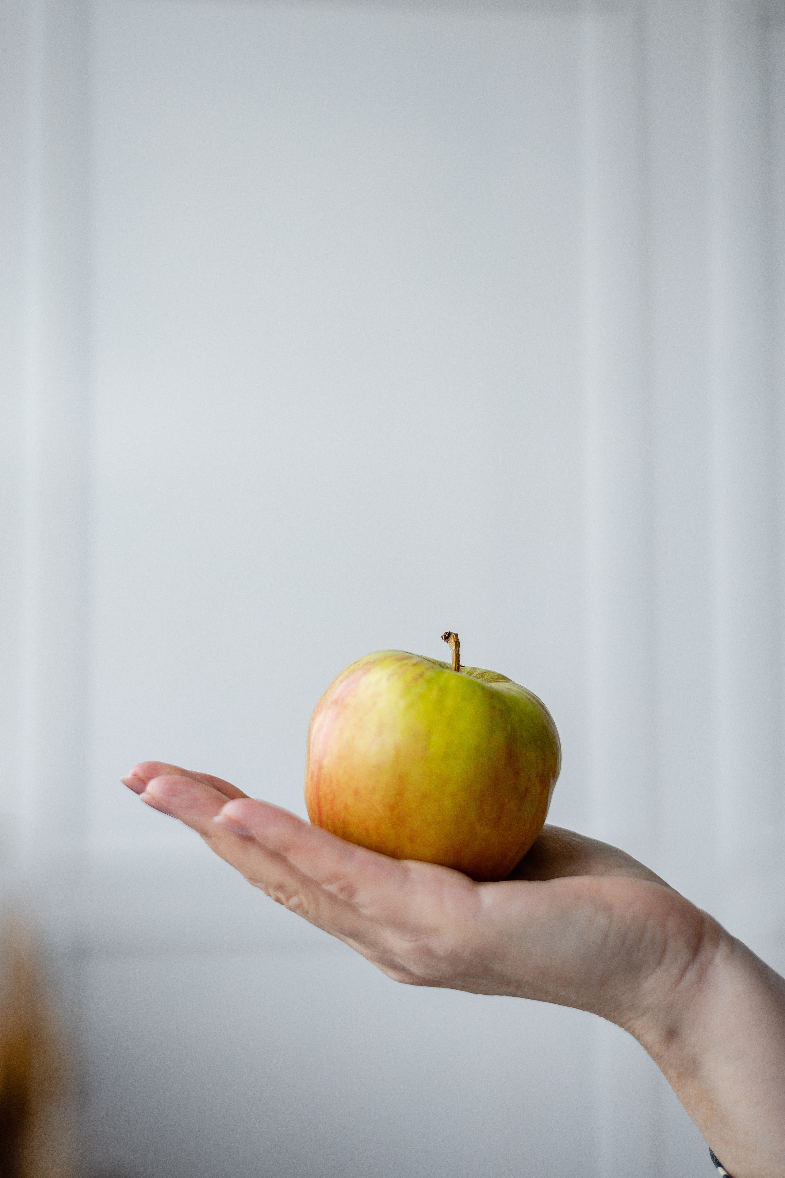 Гирудотерапевт. Фотограф Елена Медок Калининград
