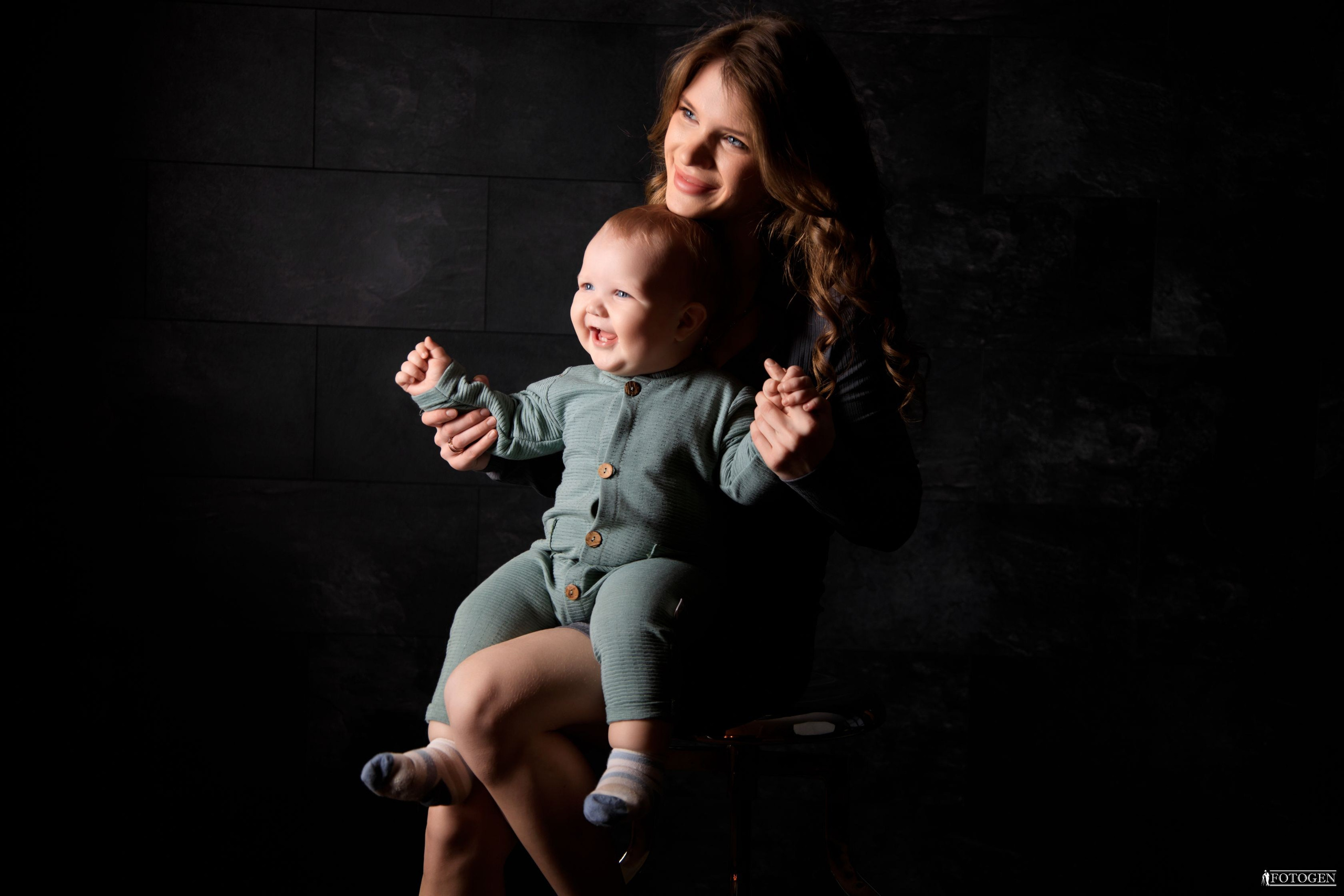 Портфолио семейных фотосессий в Краснодаре | Fotogen. Интерьерная фотостудия FOTOGEN г. Краснодар