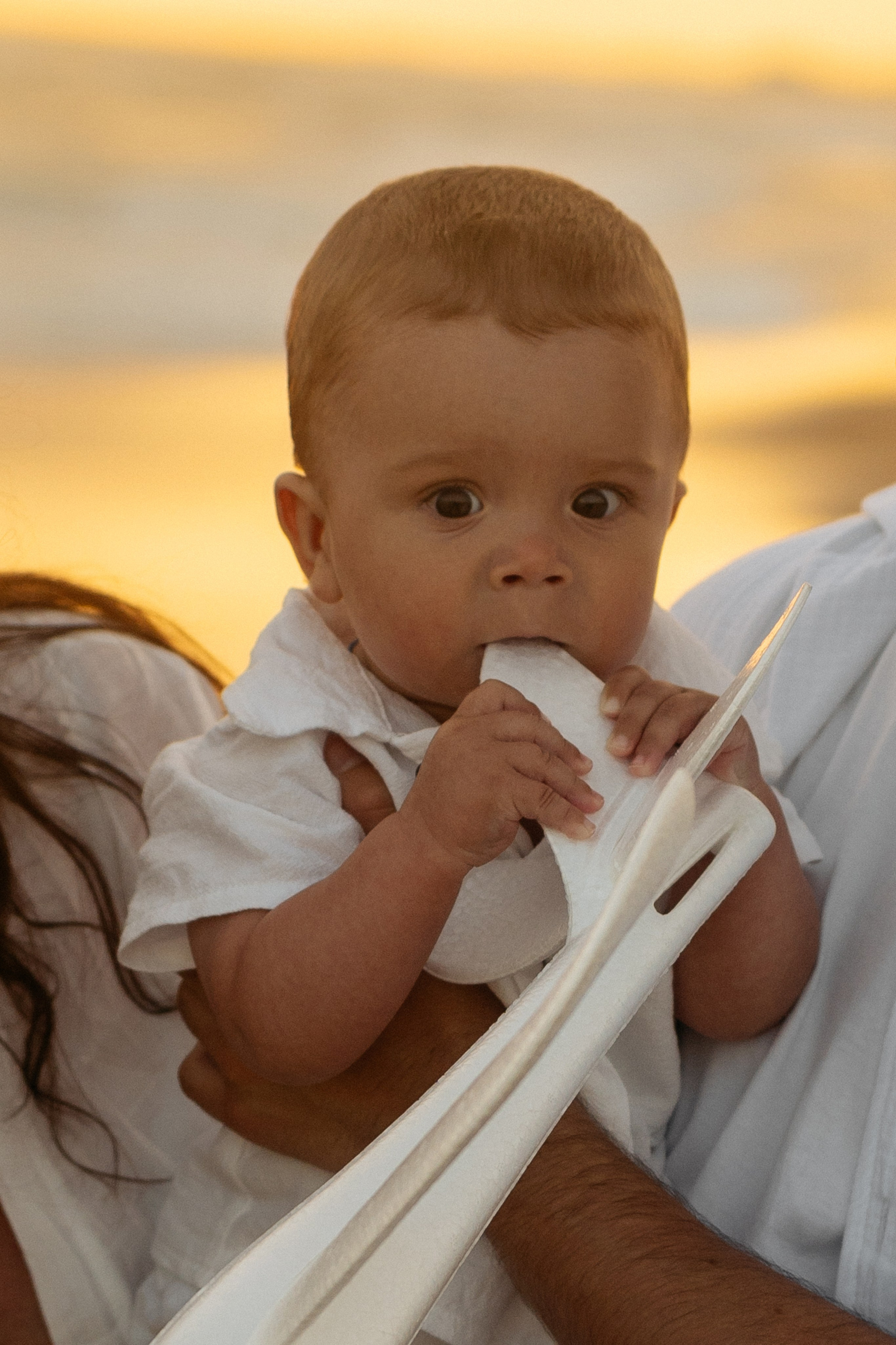 Фотограф в Новороссийске – ваша семья на фоне морского бриза