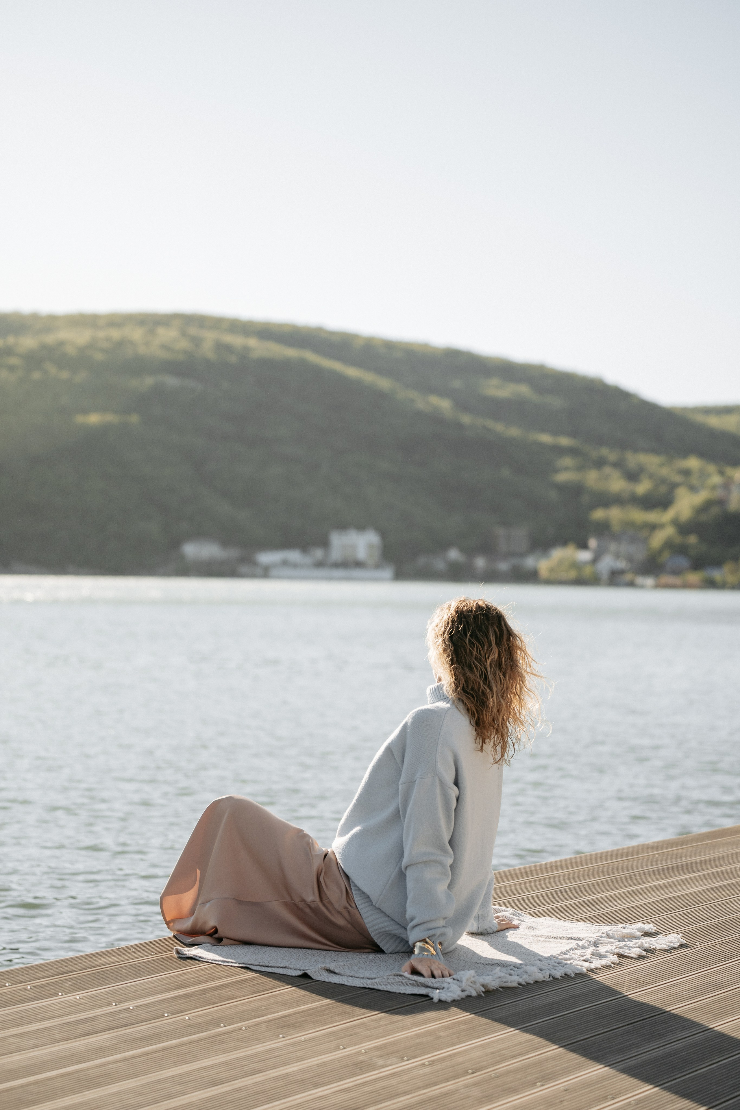 фотосессия девушки на озере Абрау-Дюрсо