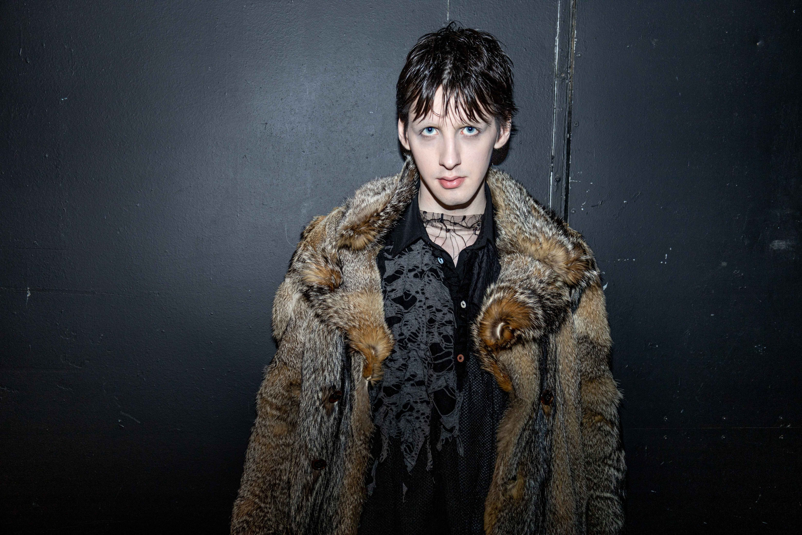 Auxi Backstage. VICTORIA SHU