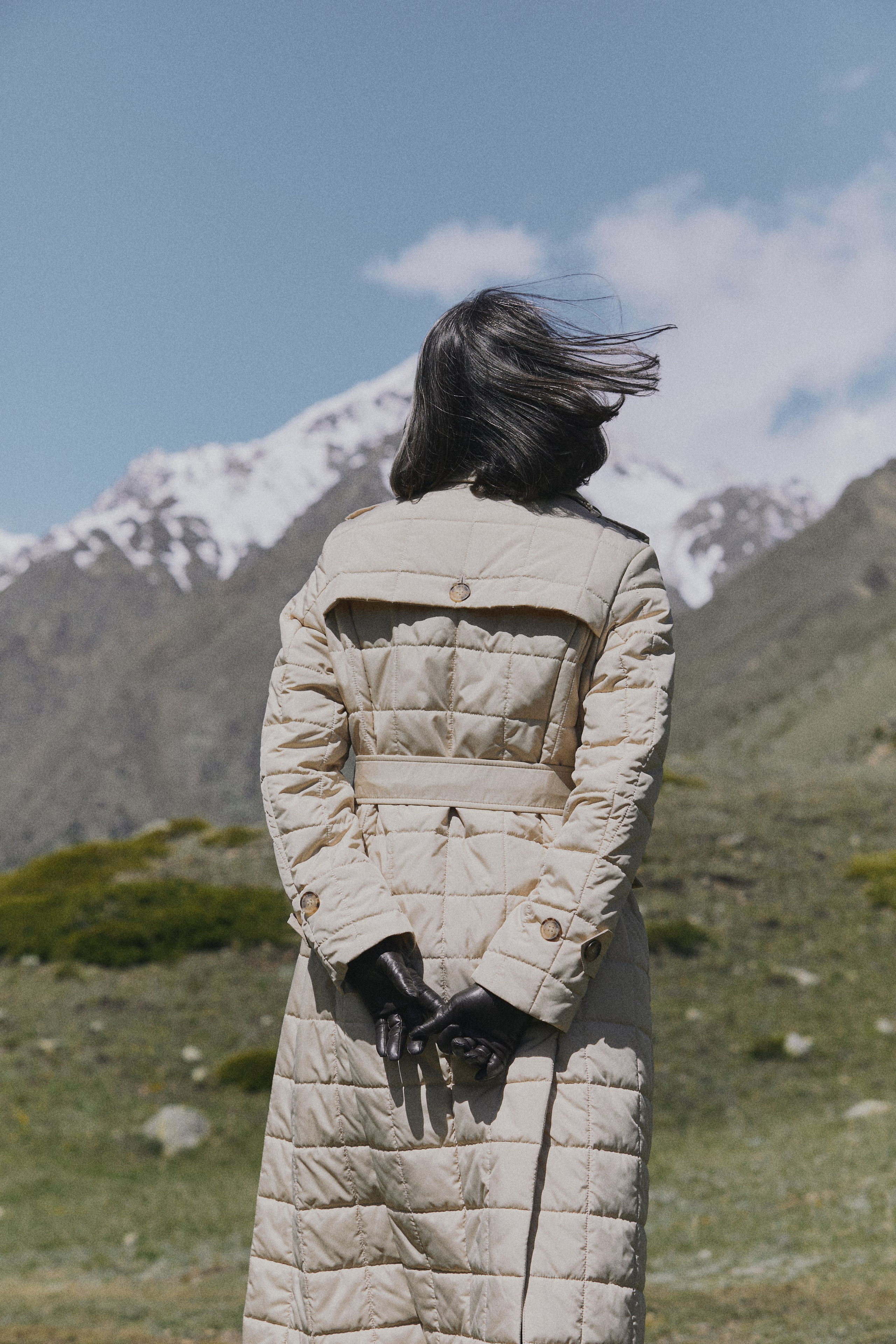 Съемка для бренда в горах. Фотограф Продюсер в горах КБР / Москва  Нальчик Горы