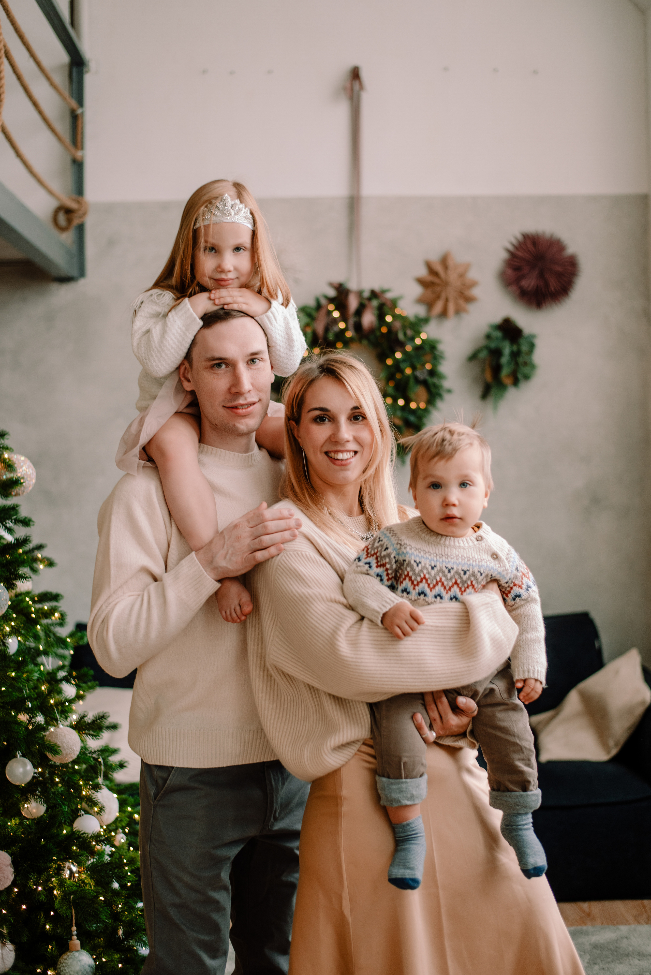 Лена, Слава, Мила и Максим. Семейный и свадебный фотограф в Рязани Лиза Голованова