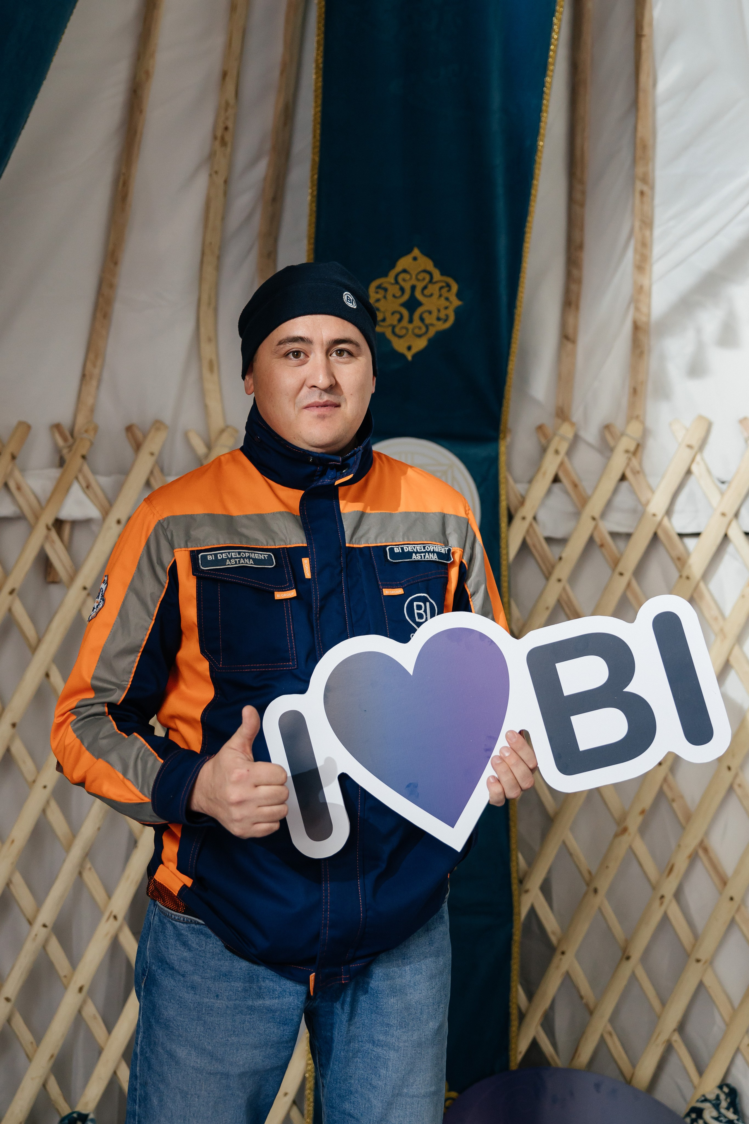 Проект 1. Вручение ключей BI Group. Дата: октябрь 2023. Профессиональный фотограф в городе Астана/Алматы Даурен Сембаев