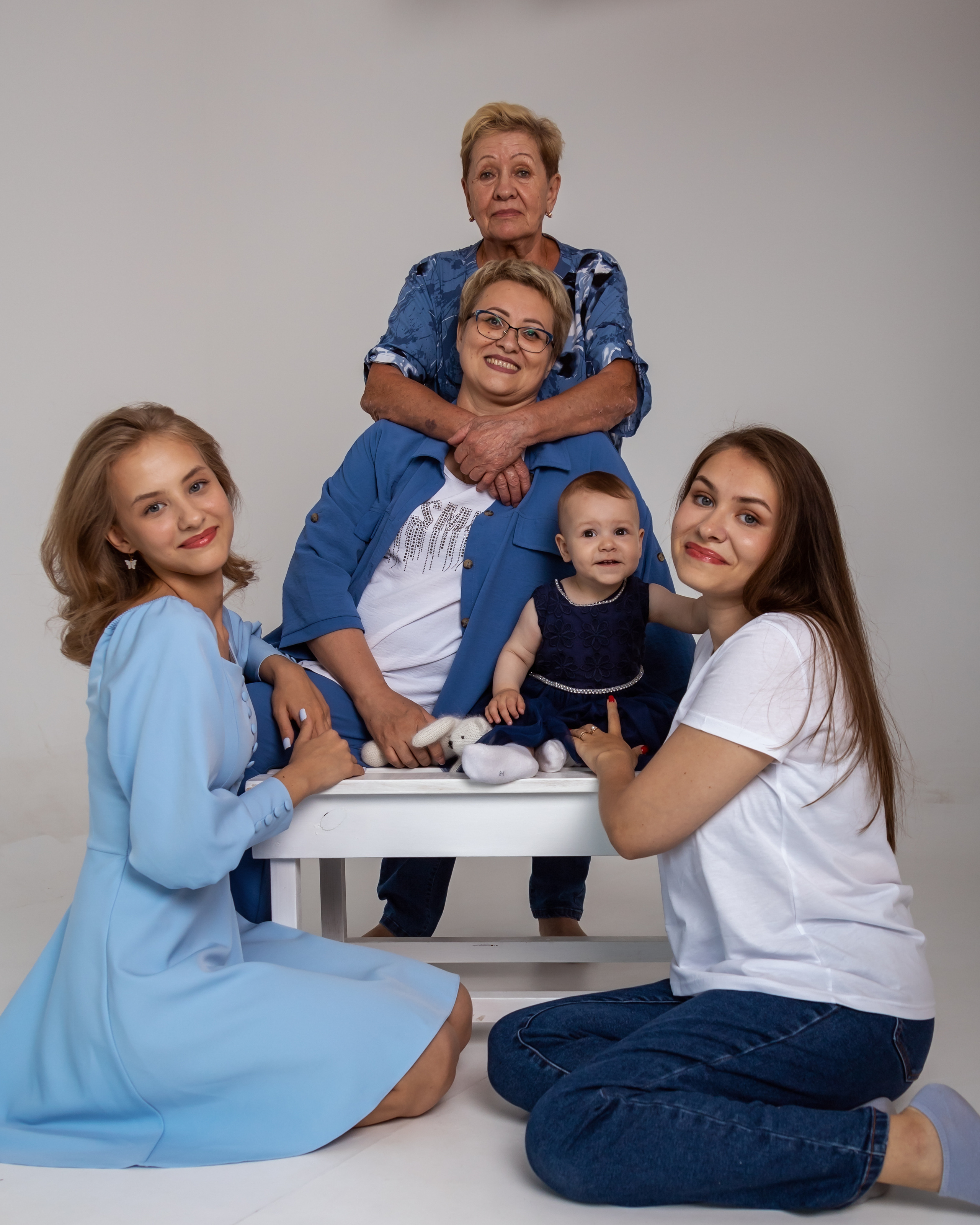 Семья из девчонок. Семейный фотограф в Абакане Любовь Халявина