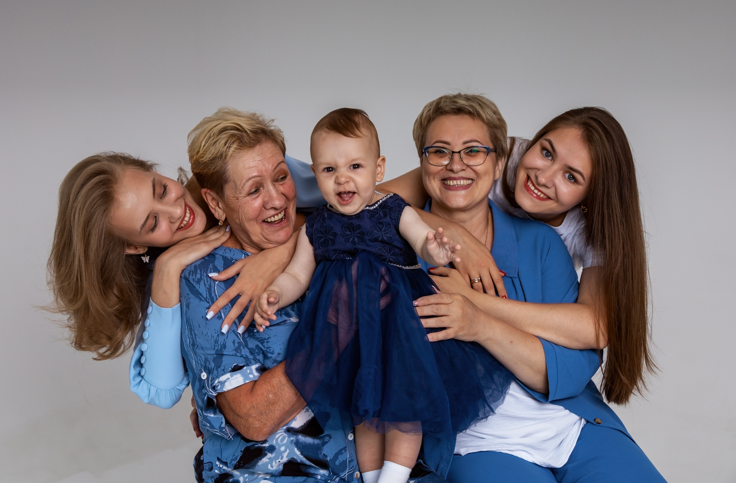 Семья из девчонок. Семейный фотограф в Абакане Любовь Халявина