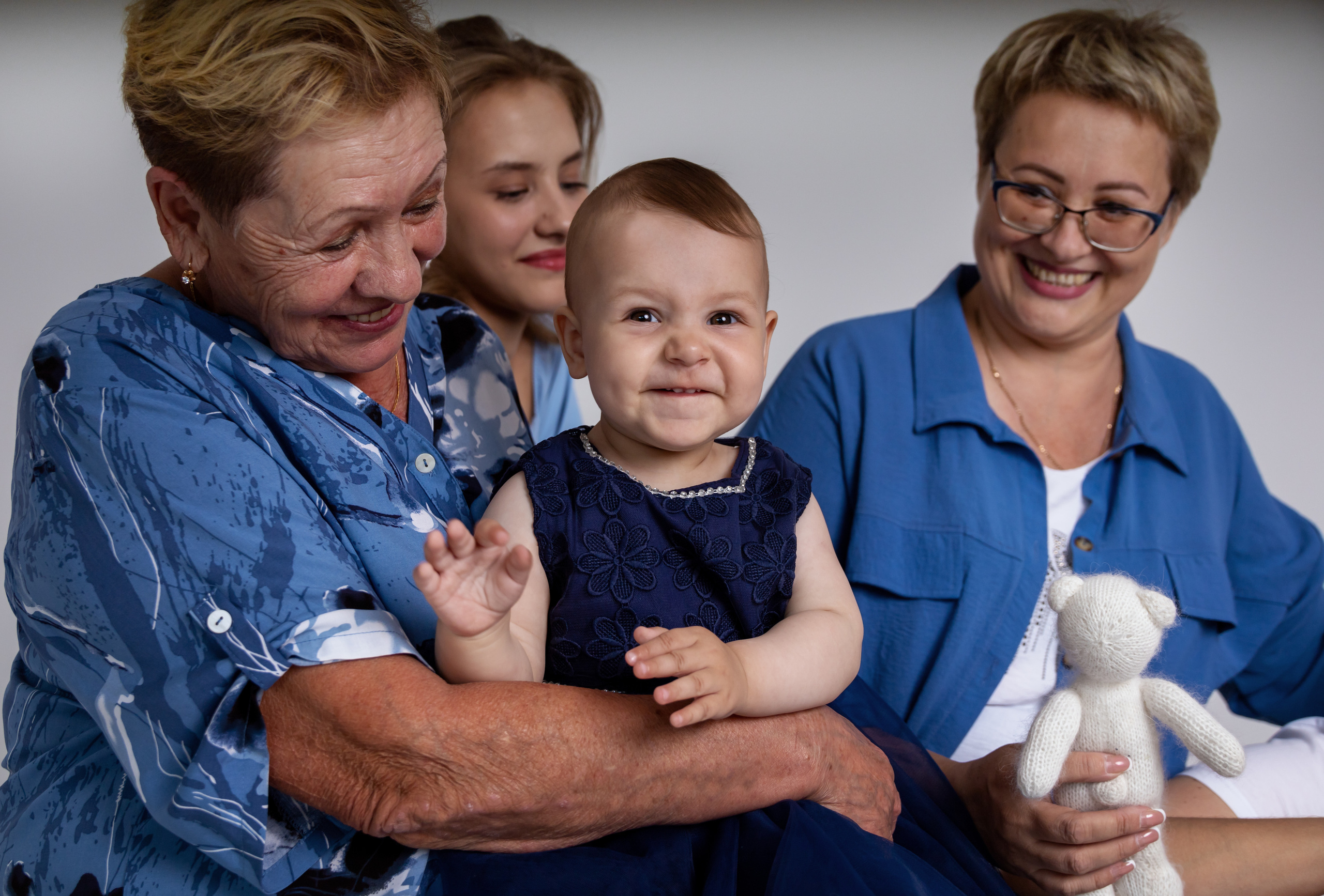 Семья из девчонок. Семейный фотограф в Абакане Любовь Халявина