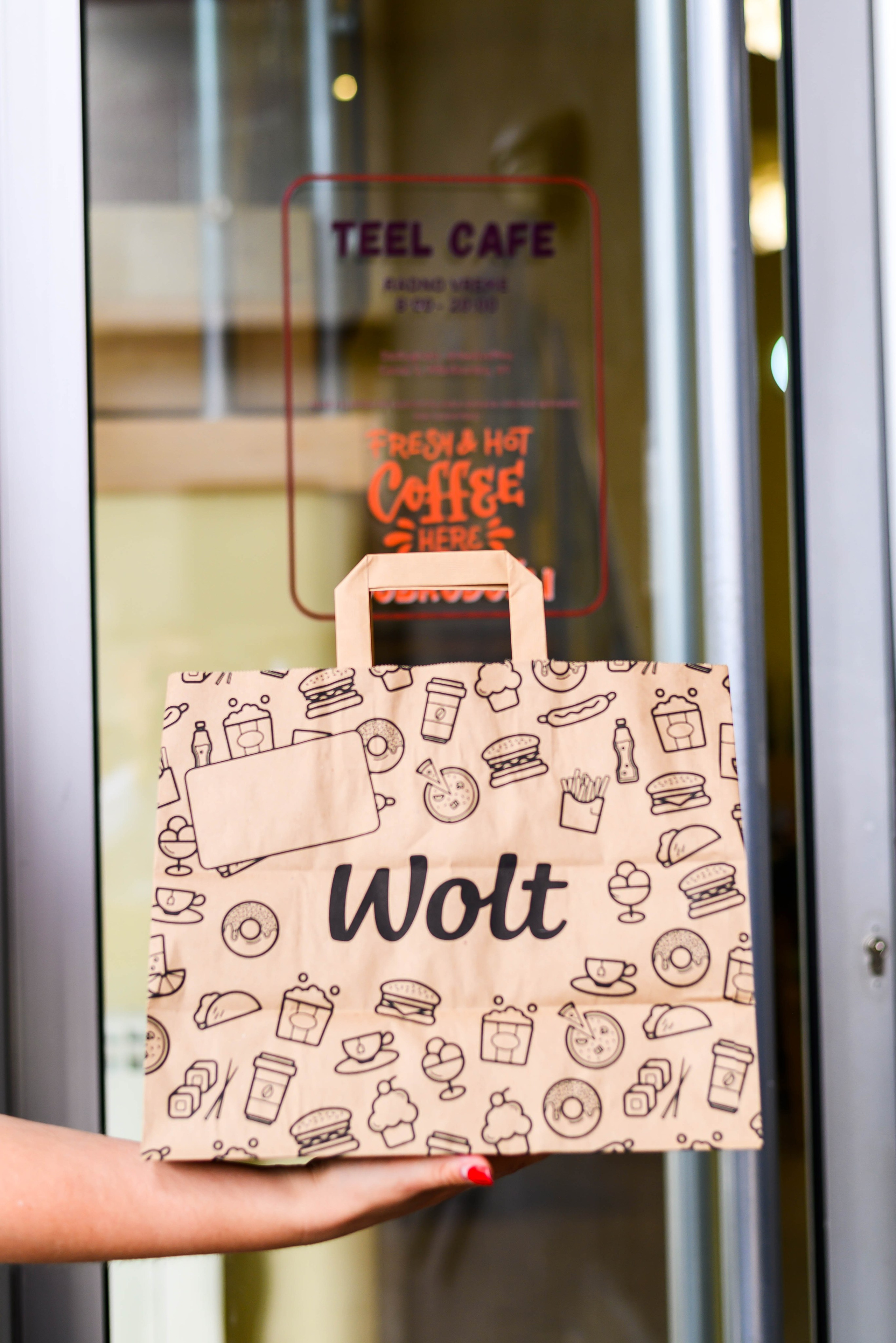 TEEL CAFE Belgrade. Фотограф Белград фото для бизнеса, предметная съемка, мероприятий