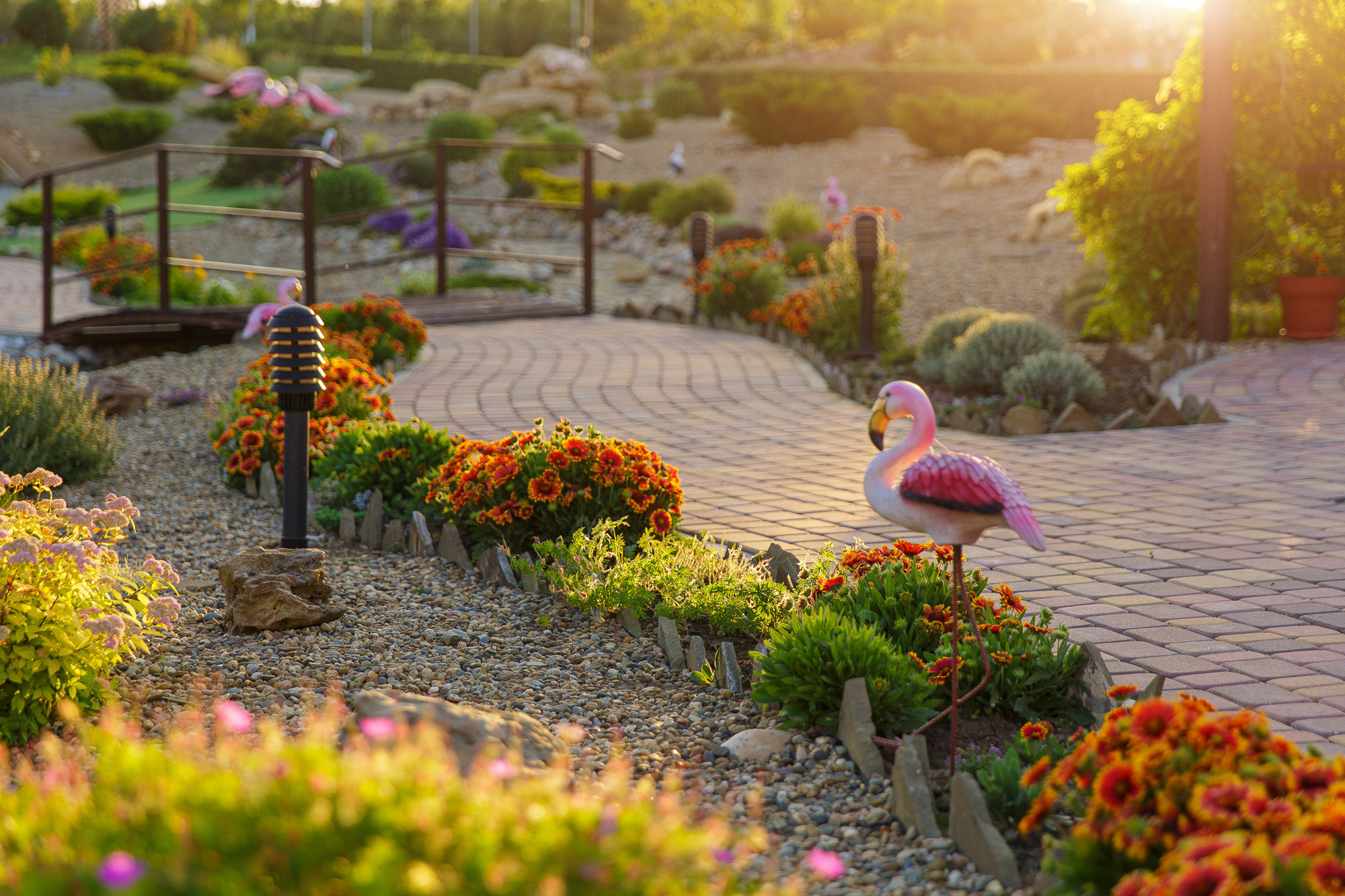 Renatphoto-Экстерьерная фотосессия территории отеля. Профессиональная фотосъёмка интерьеров, предметная фотосессия еды для меню г. Анапа