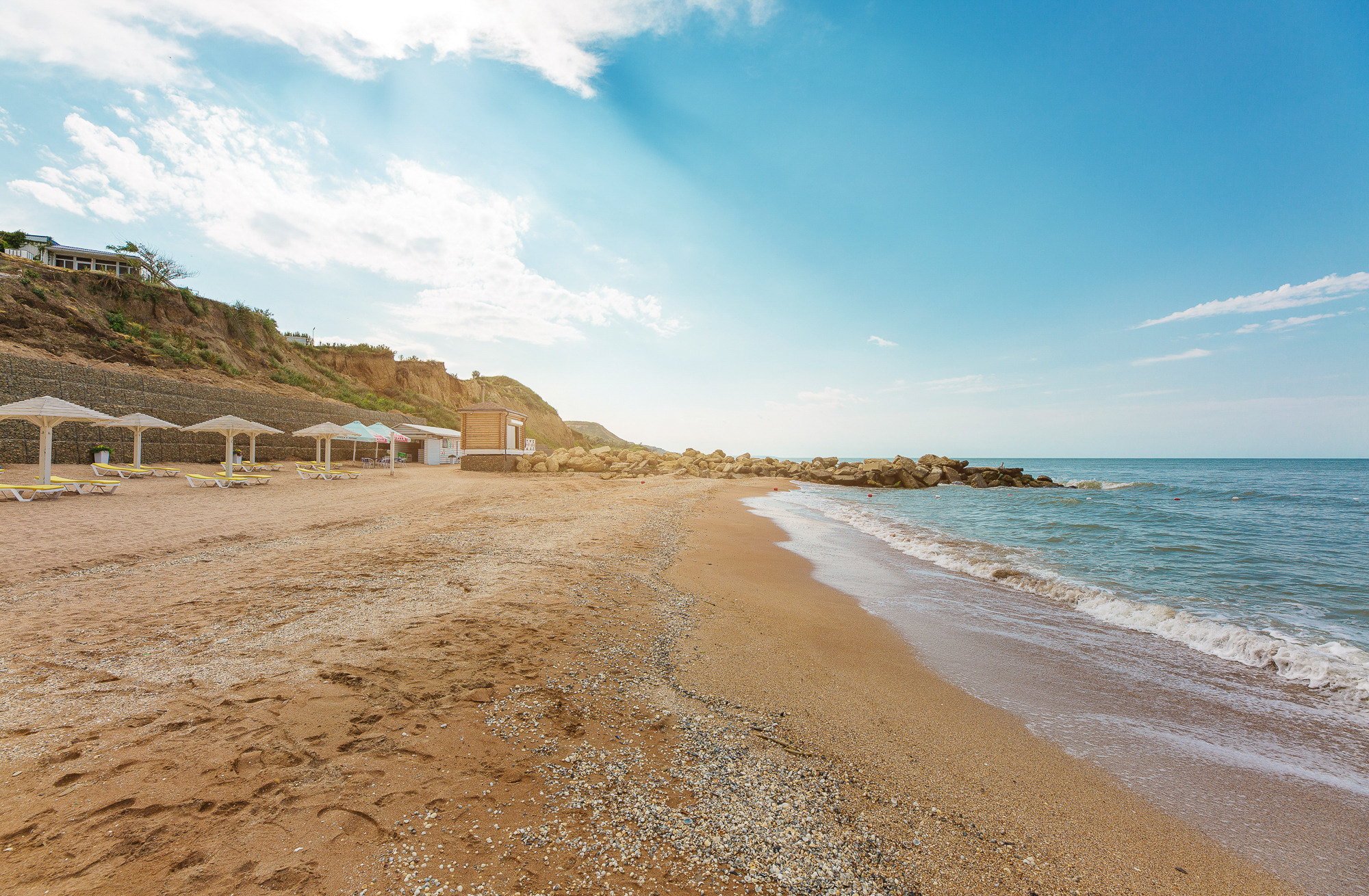 Renatphoto-Экстерьерная фотосессия территории отеля. Профессиональная фотосъёмка интерьеров, предметная фотосессия еды для меню г. Анапа