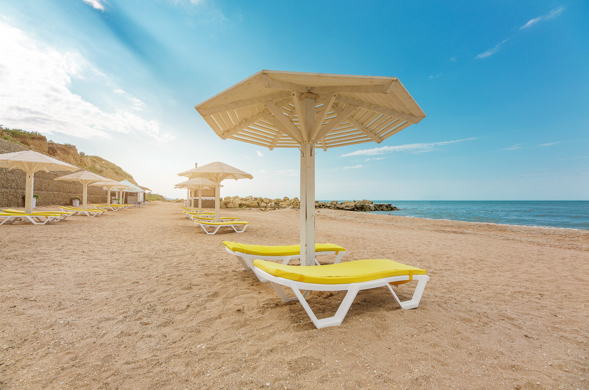 Renatphoto-Экстерьерная фотосессия территории отеля. Профессиональная фотосъёмка интерьеров, предметная фотосессия еды для меню г. Анапа