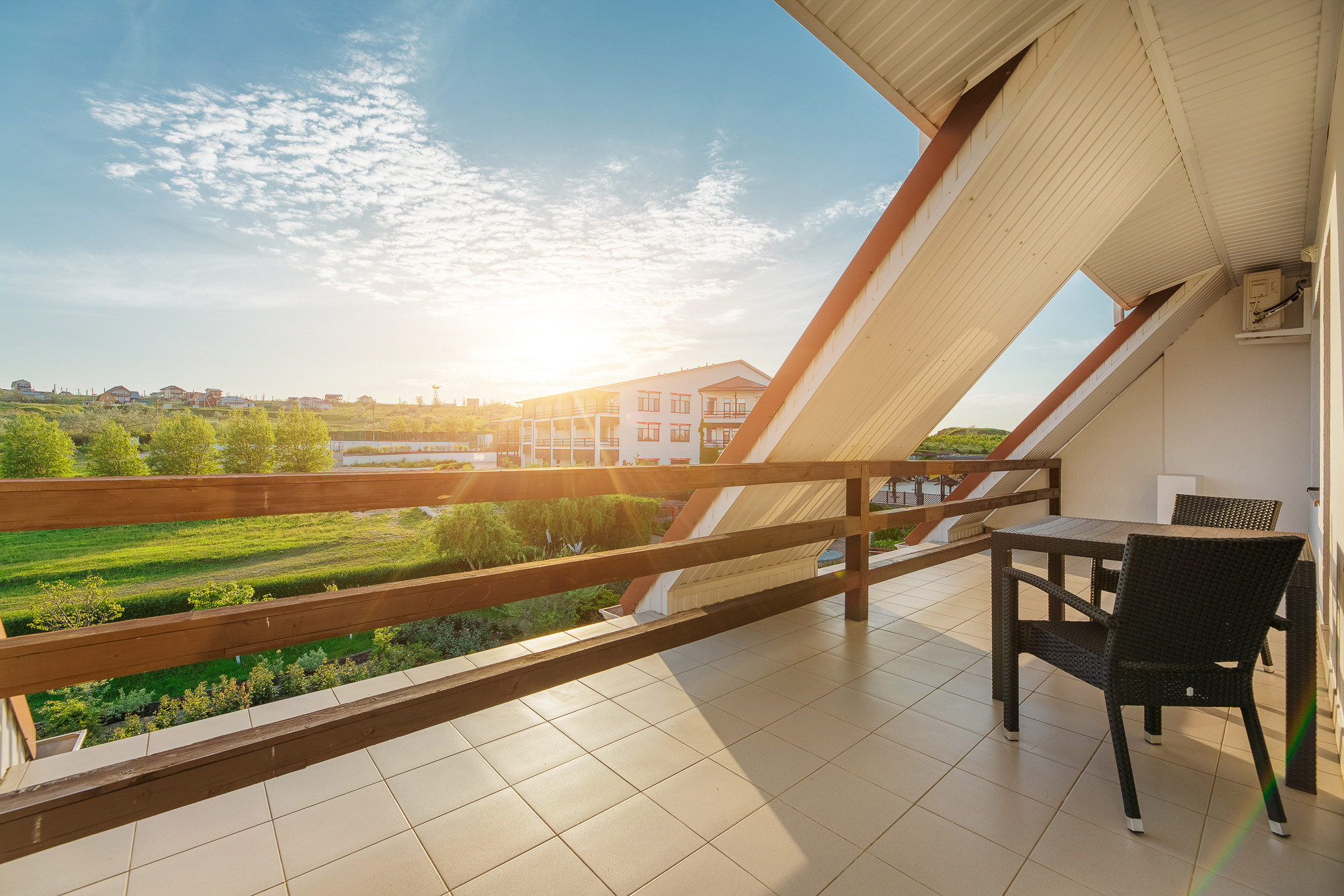 Renatphoto-Экстерьерная фотосессия территории отеля. Профессиональная фотосъёмка интерьеров, предметная фотосессия еды для меню г. Анапа