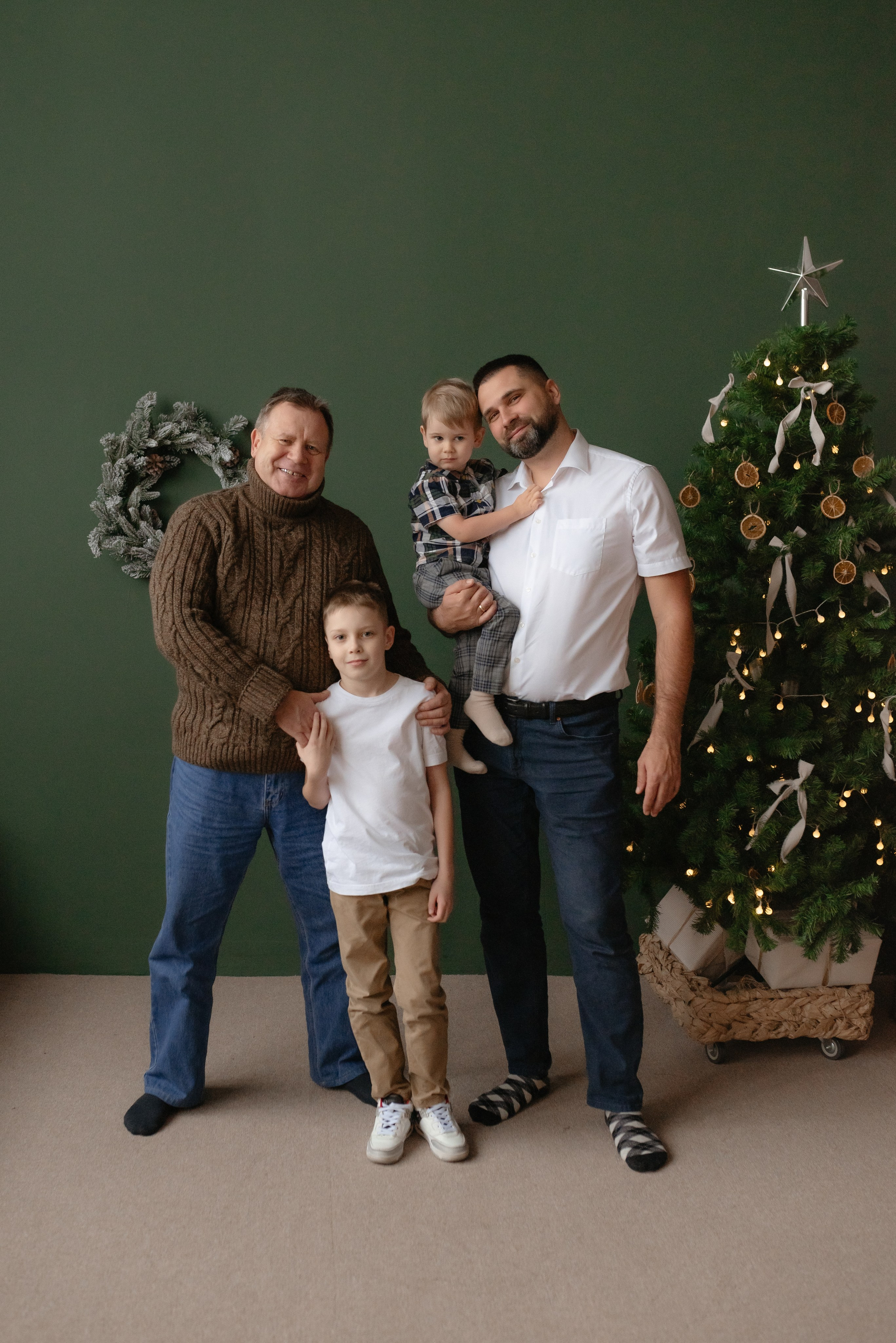 Семейная новогодняя фотосессия. Семейный и портретный фотограф Нижний Новгород