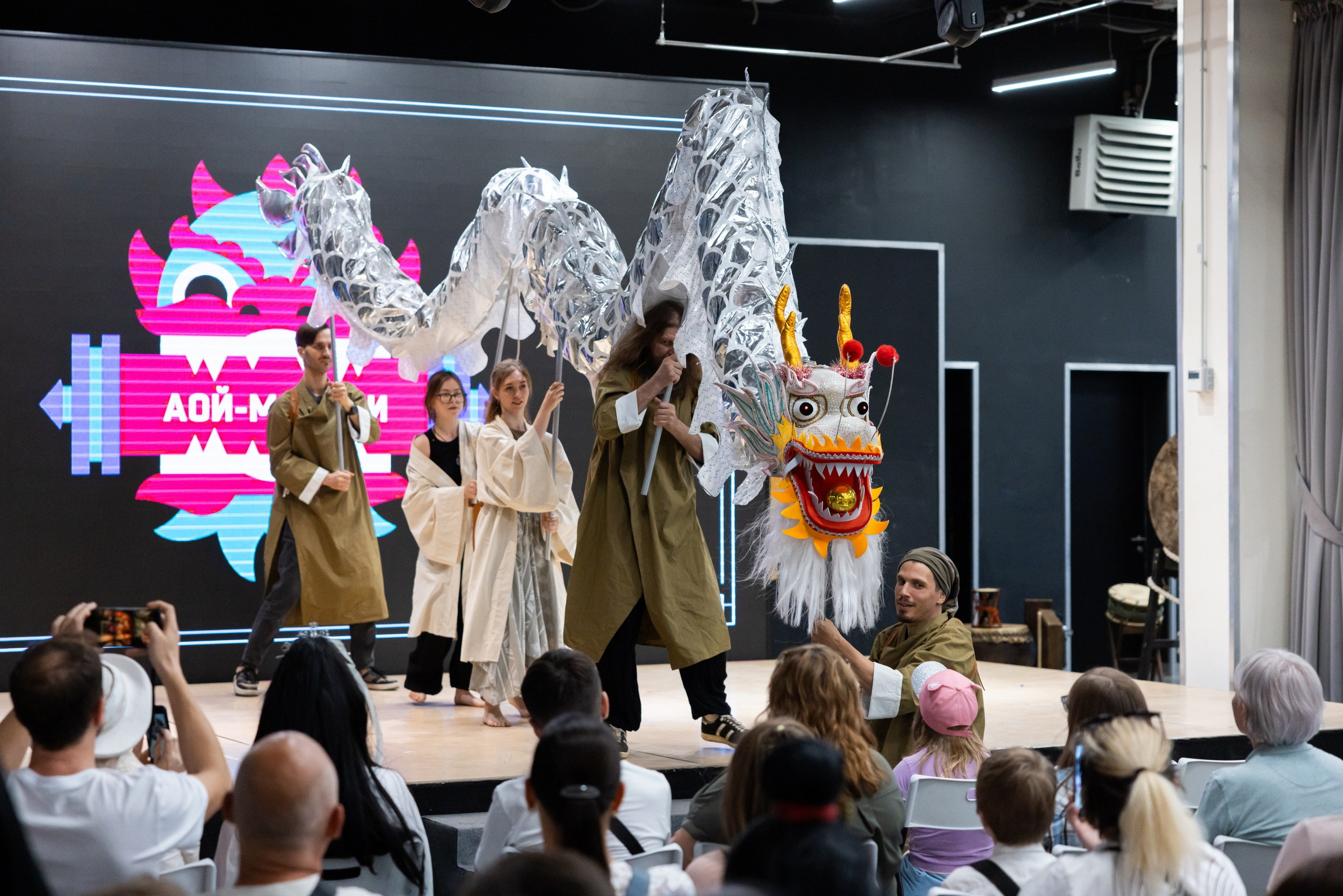 Фестиваль азиатской культуры Аой-мацури (25 мая 2025). Репортажный фотограф Алексей Пирязев