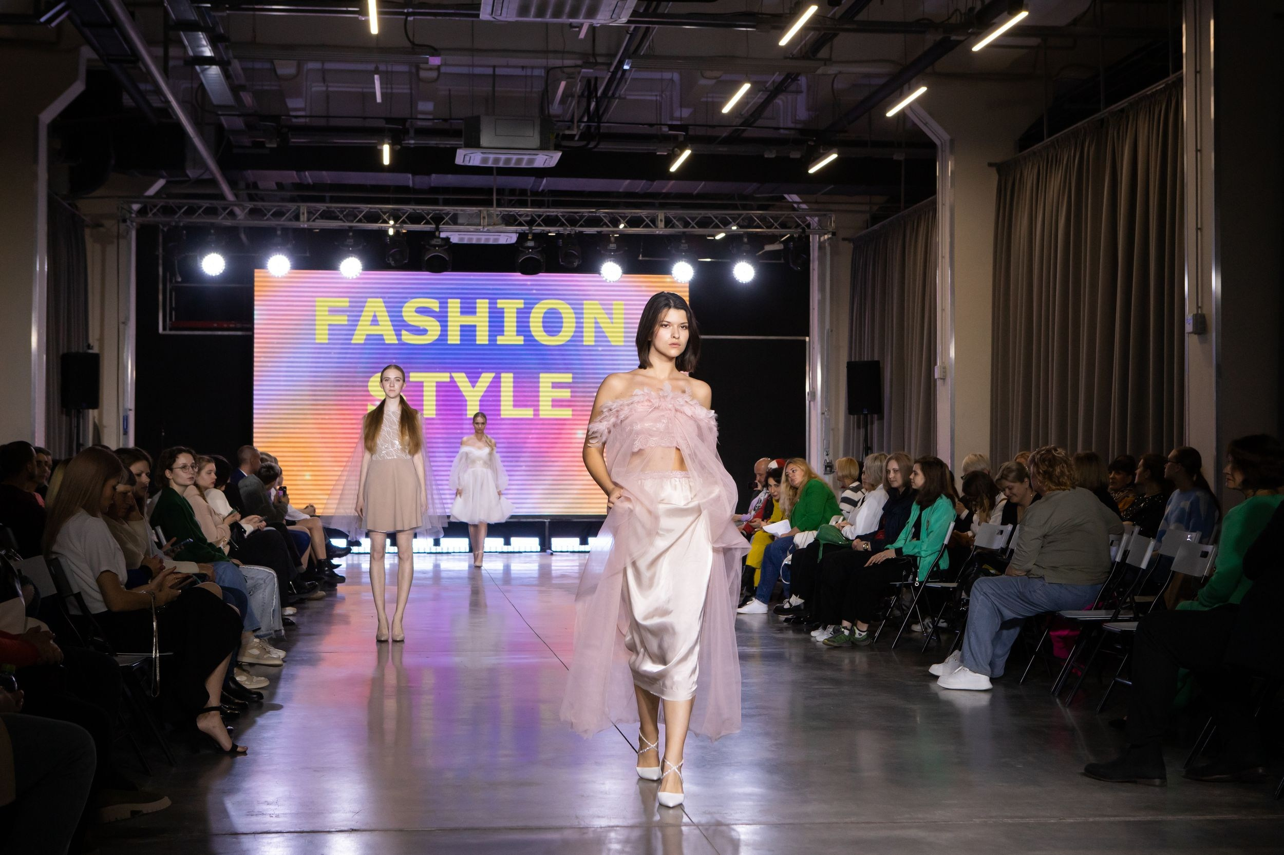 Фестиваль моды и красоты Fashion Style (11 мая 2024). Репортажный фотограф Алексей Пирязев