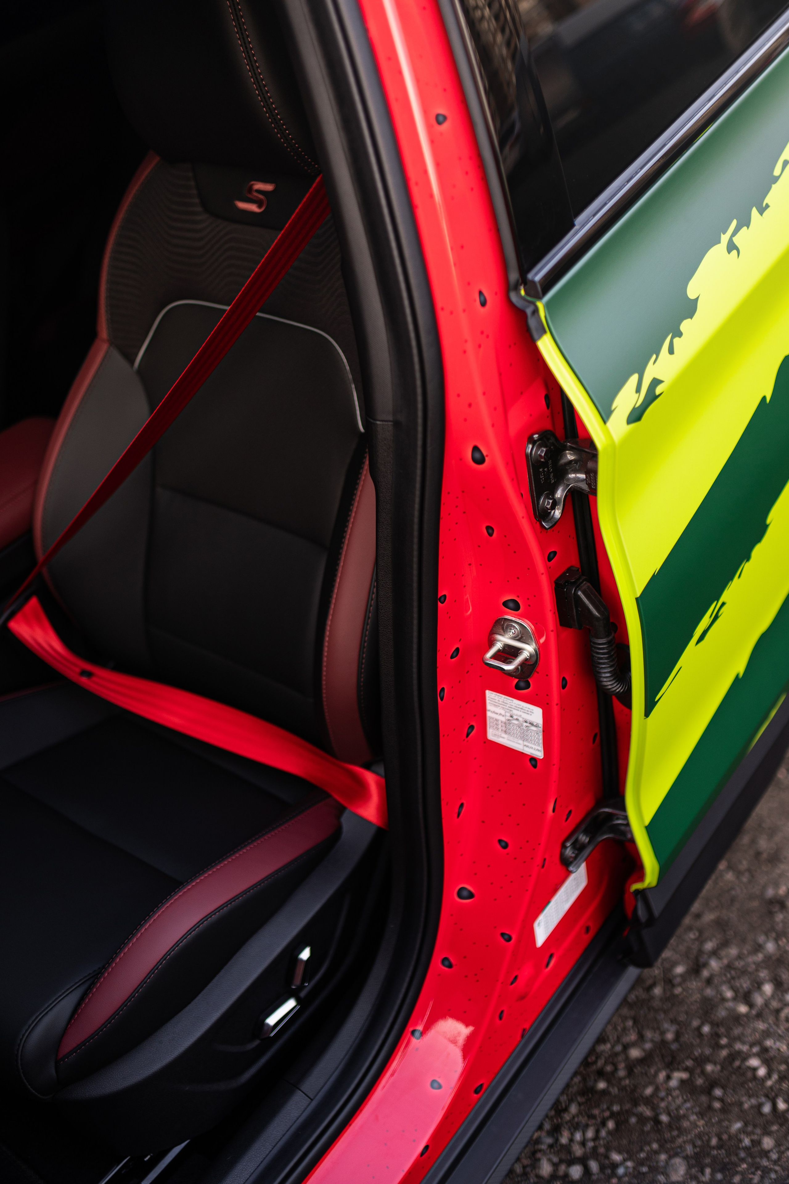 Винилография на Geely Coolray. Студия дизайна и оклейки авто Barmaley Design