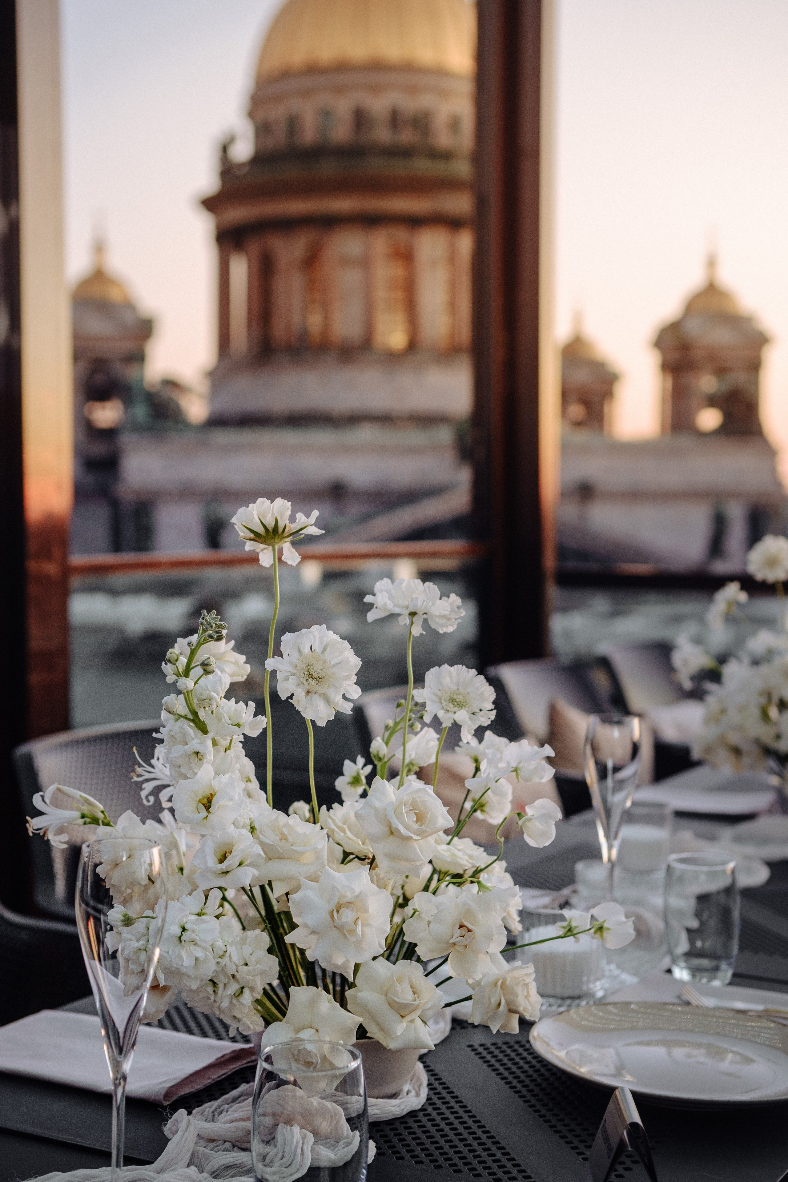 Свадьба с видом на Петербург  