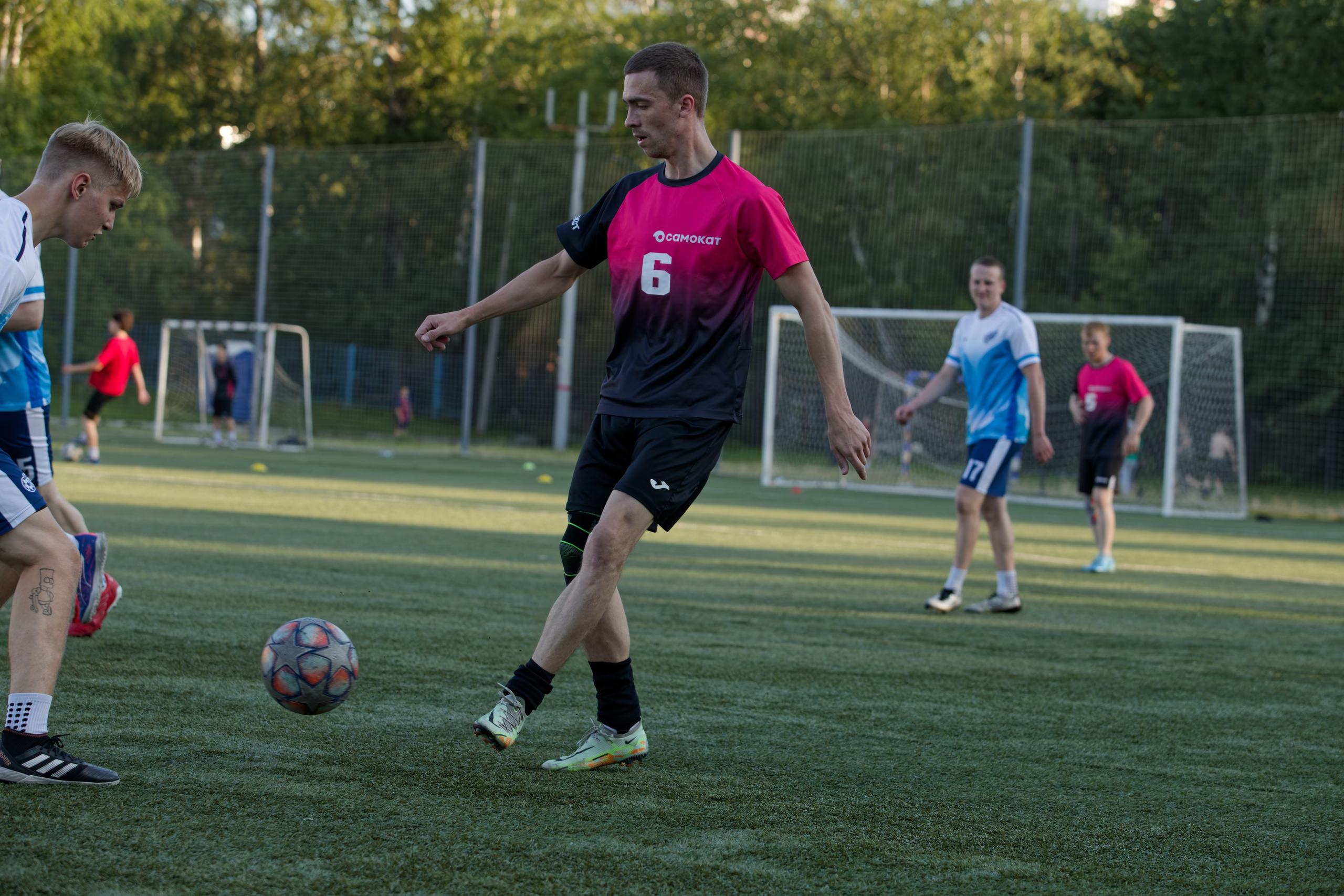 Любительская футбольная лига. Самокат-крылья. 25.06.2025. Репортажный и спортивный фотограф в г. Пермь Зильберг Павел