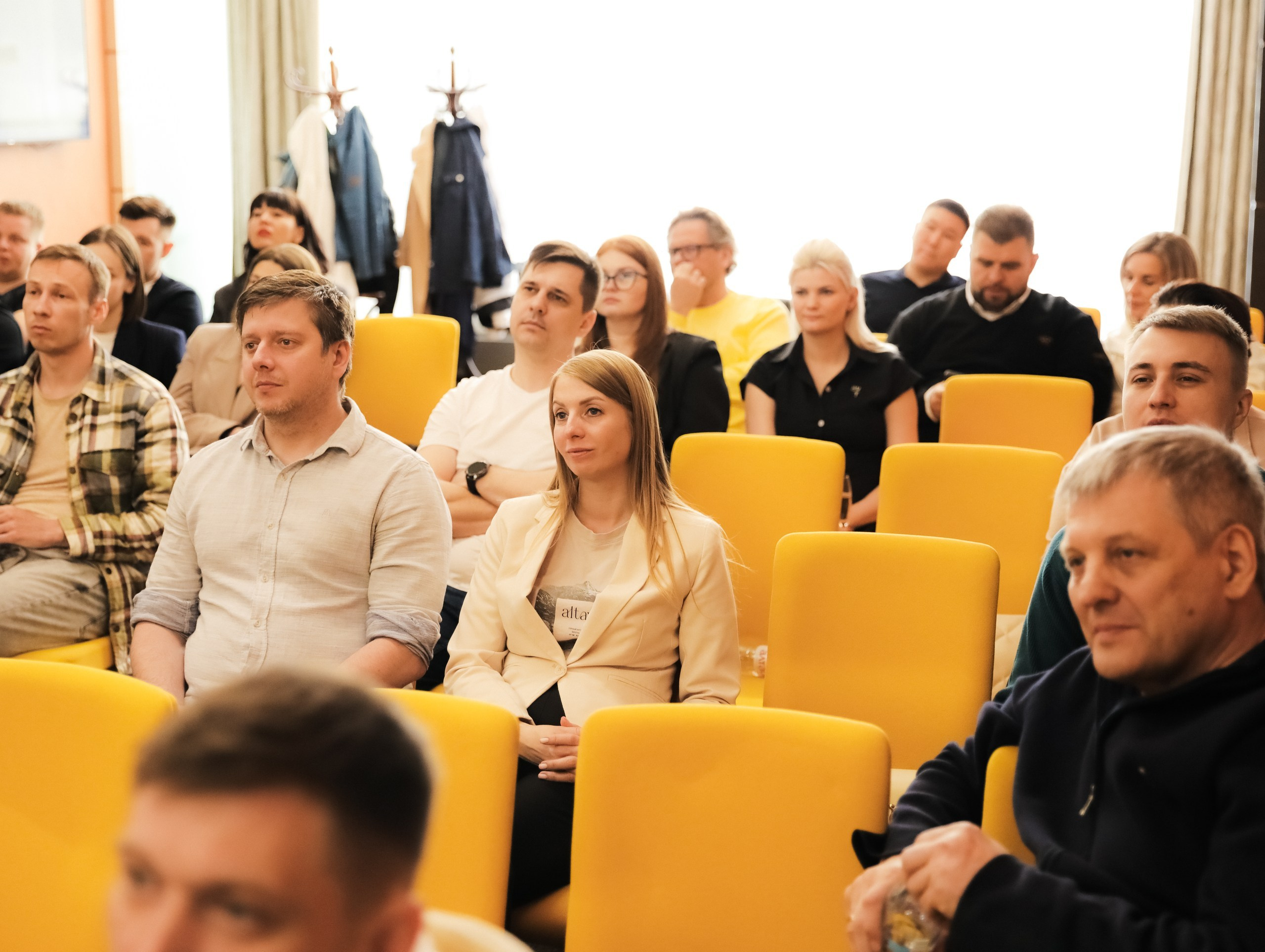 Фотосессия съезда партнеров AKD Group в Новосибирске — Роман Лахмыткин