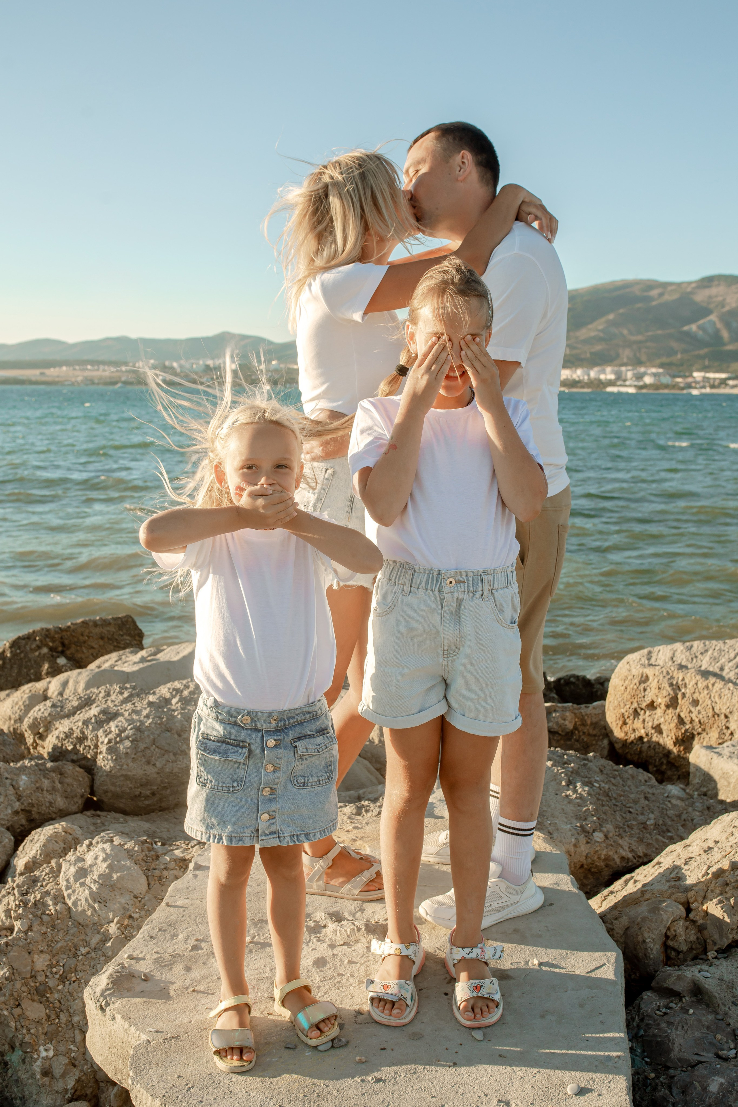 Анна, Евгений, Полина и Настя. Фотограф в Геленджике, Архипо-Осиповке, Абрау-Дюрсо, Кринице Виктория