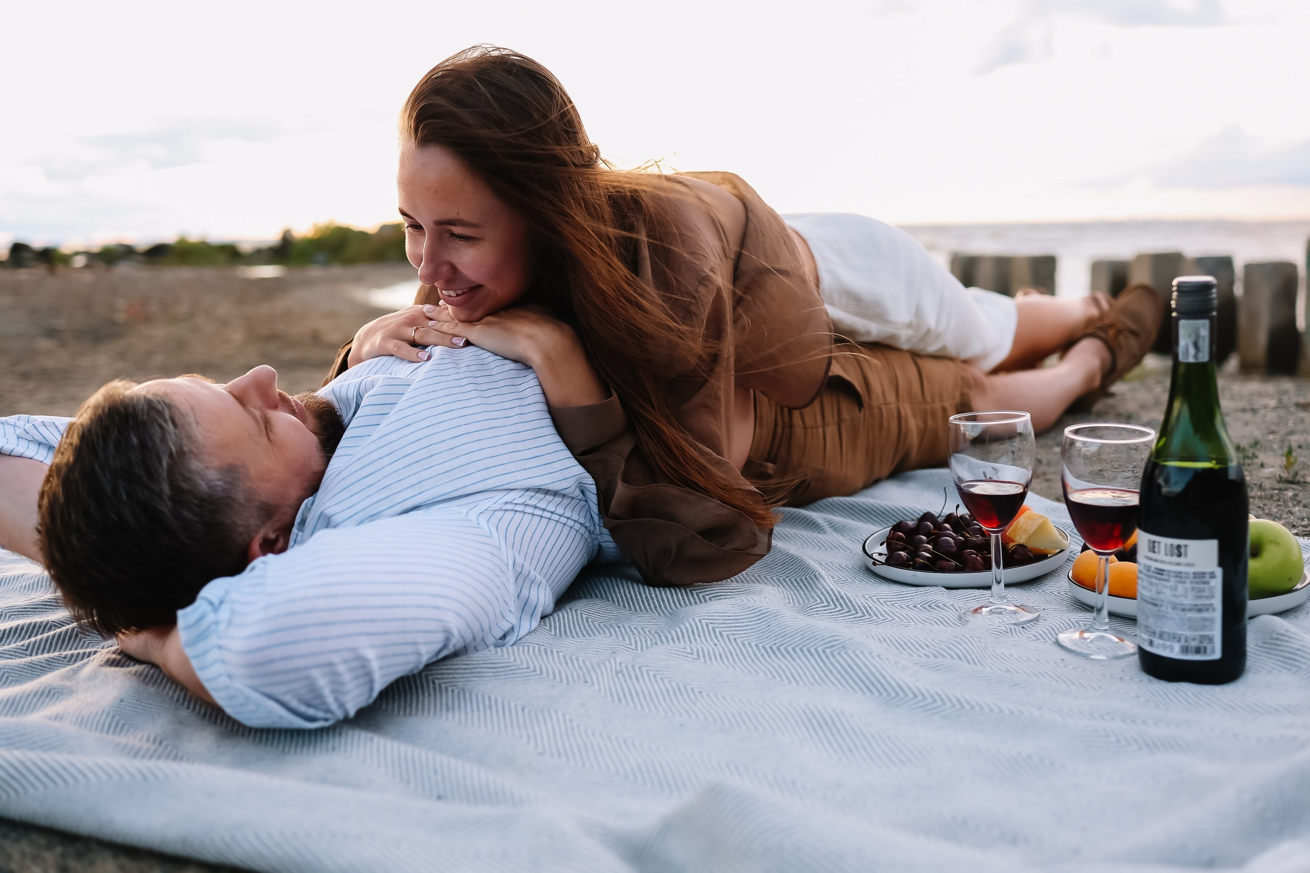 алёна малахова фотограф новосибирск семейный детский домашняя фотосессия в новосибирске день рождения репортажная съёмка фотосессия с лошадьми на конюшне деревня алтай  на природе фотосессия в детском саду мама и сын предложение руки и сердца идея  помолвка фотосессия берег закат