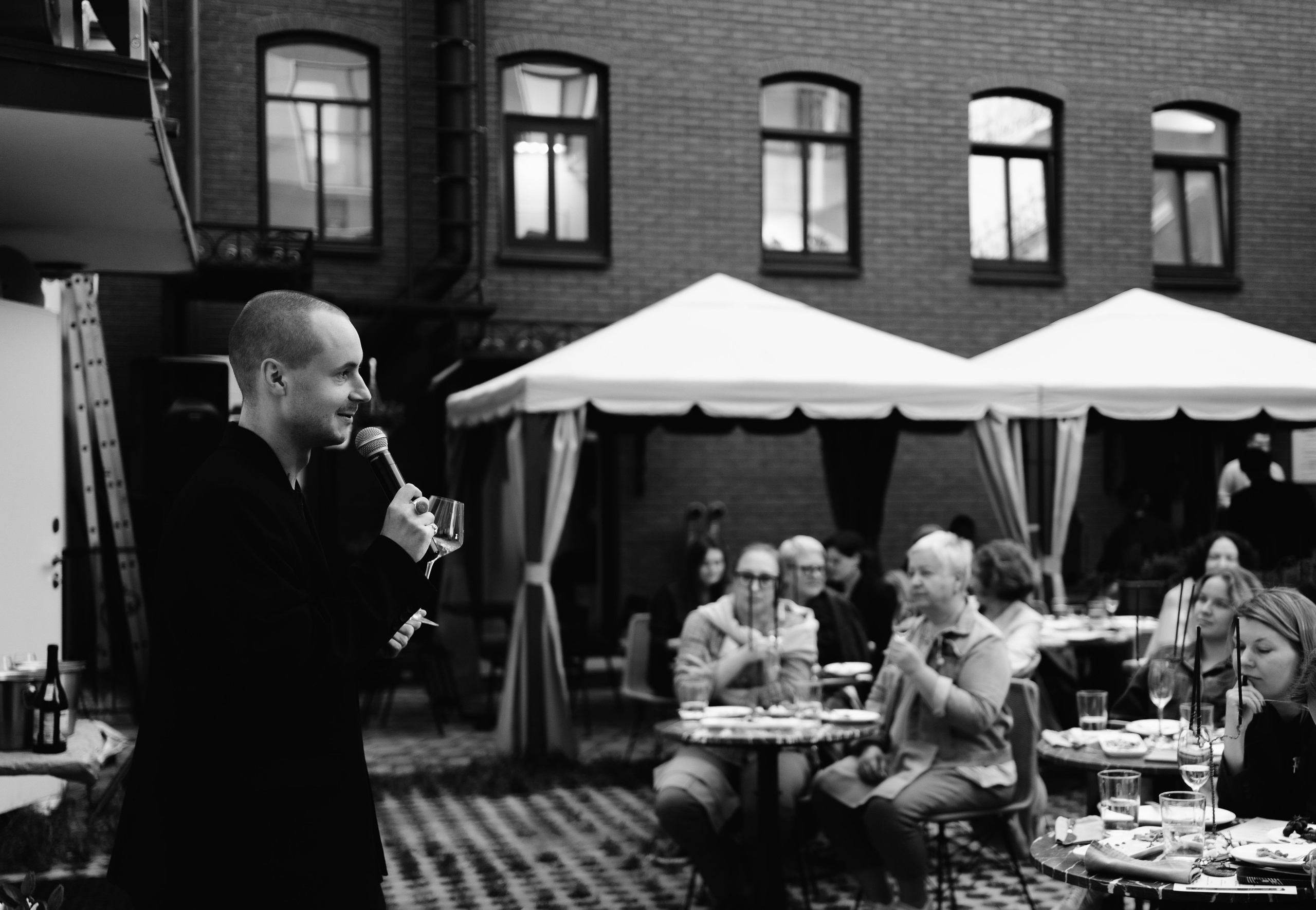 Казань глазами инженера. Винный вечер / 2025. Саша Копылов, фотограф в Казани