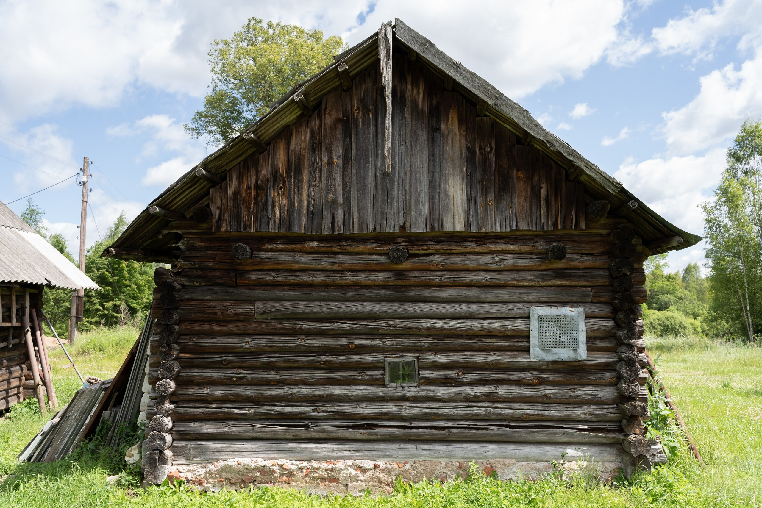 Home.land. Künstler Verstecktoff