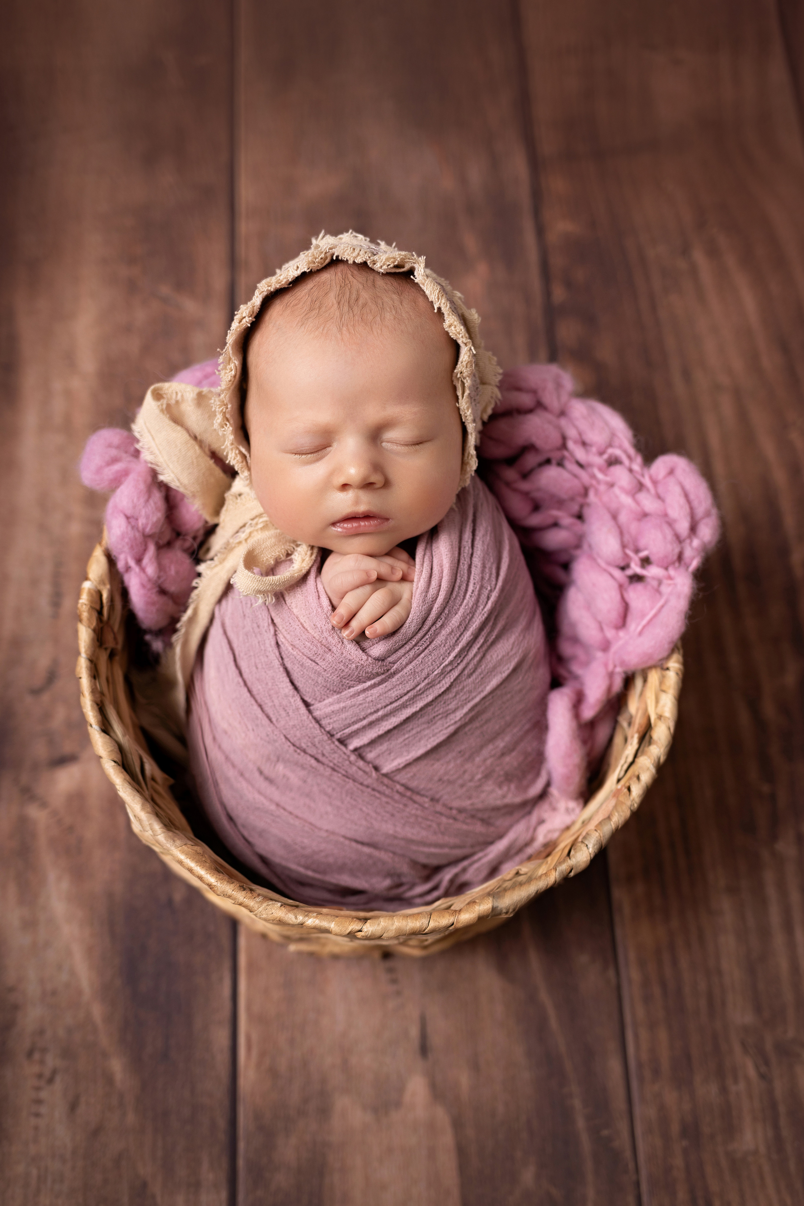 Классическая фотосессия малыша. Фотограф новорожденных малышей в Омске и Омской области Эльвира Камаева