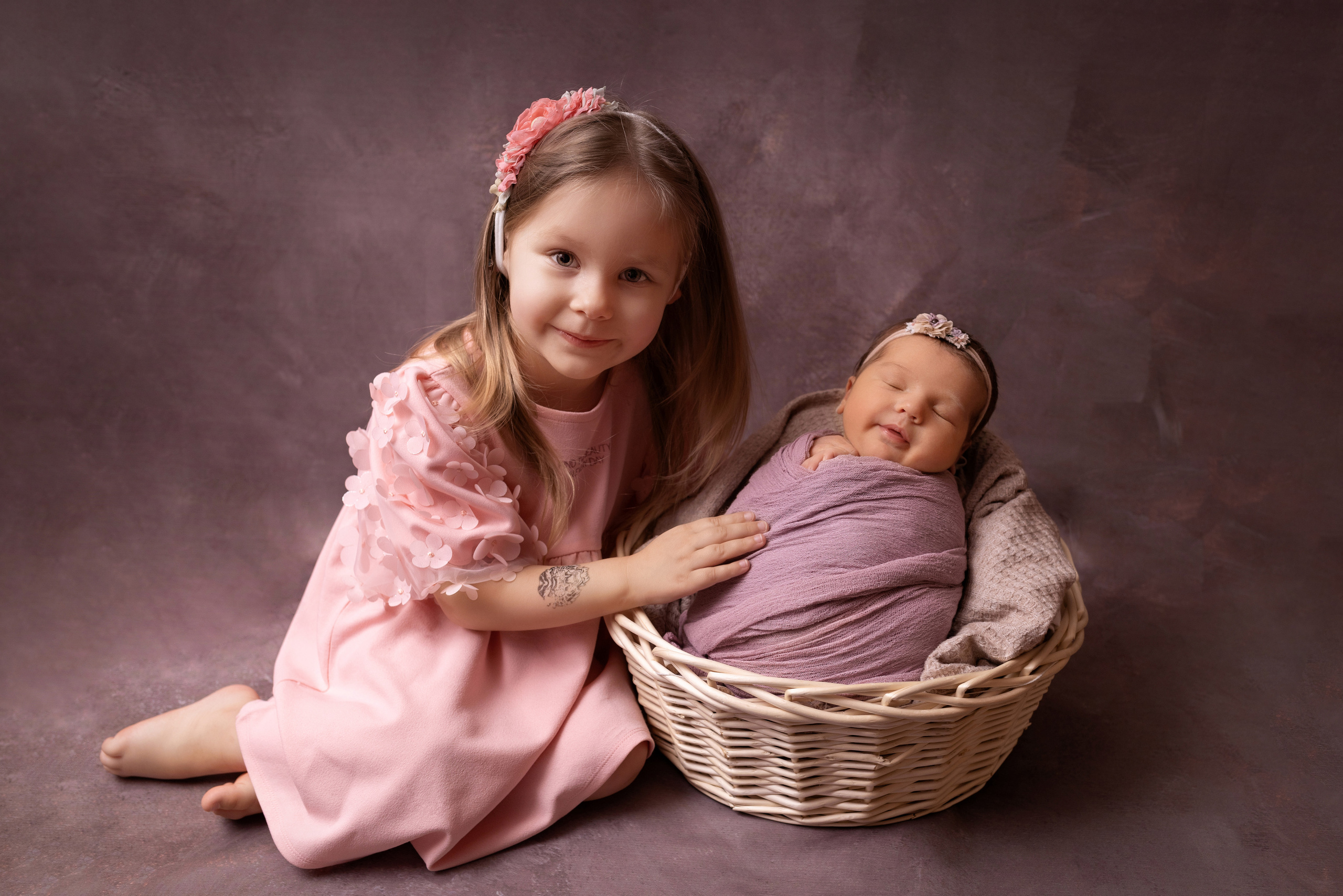 Семейные кадры от Elvira Kamaeva. Фотограф новорожденных малышей в Омске и Омской области Эльвира Камаева