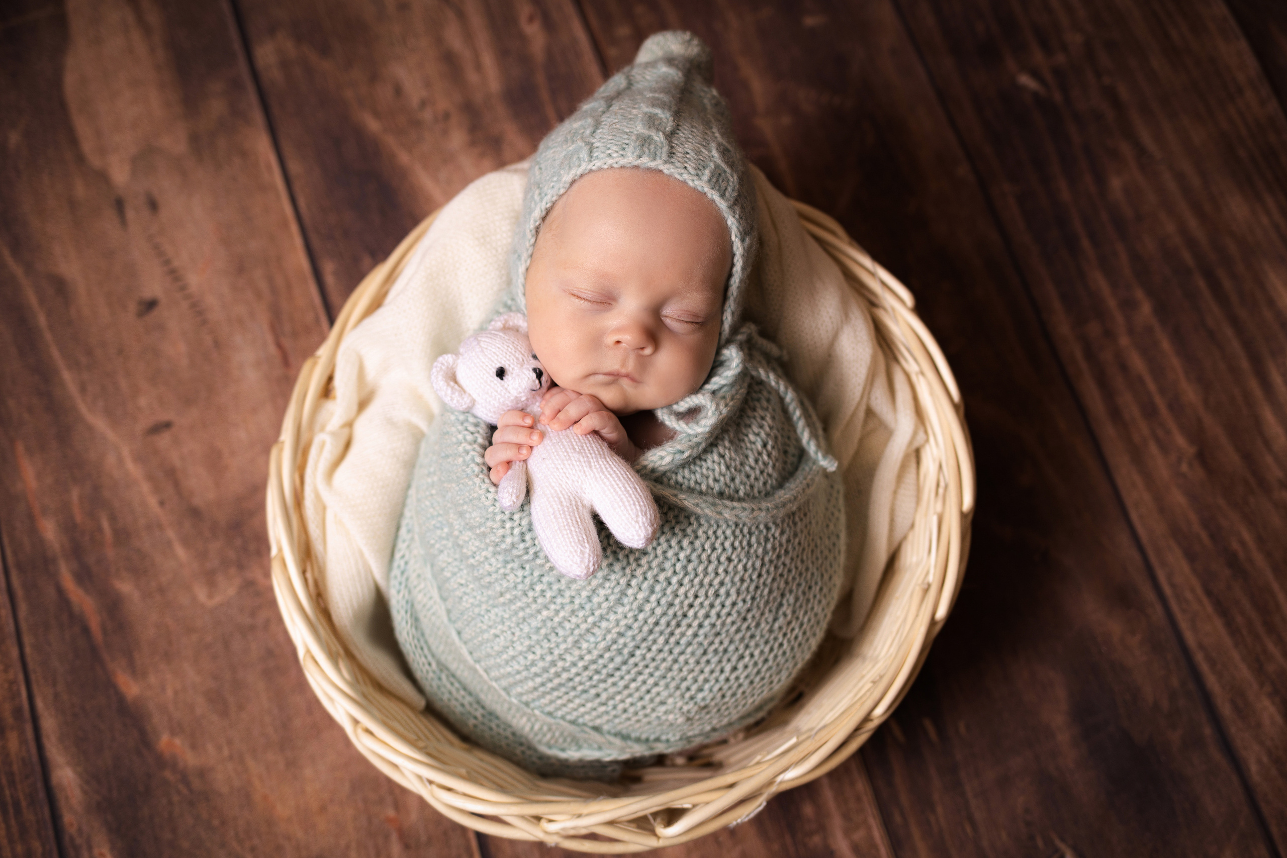 Классическая фотосессия малыша. Фотограф новорожденных малышей в Омске и Омской области Эльвира Камаева