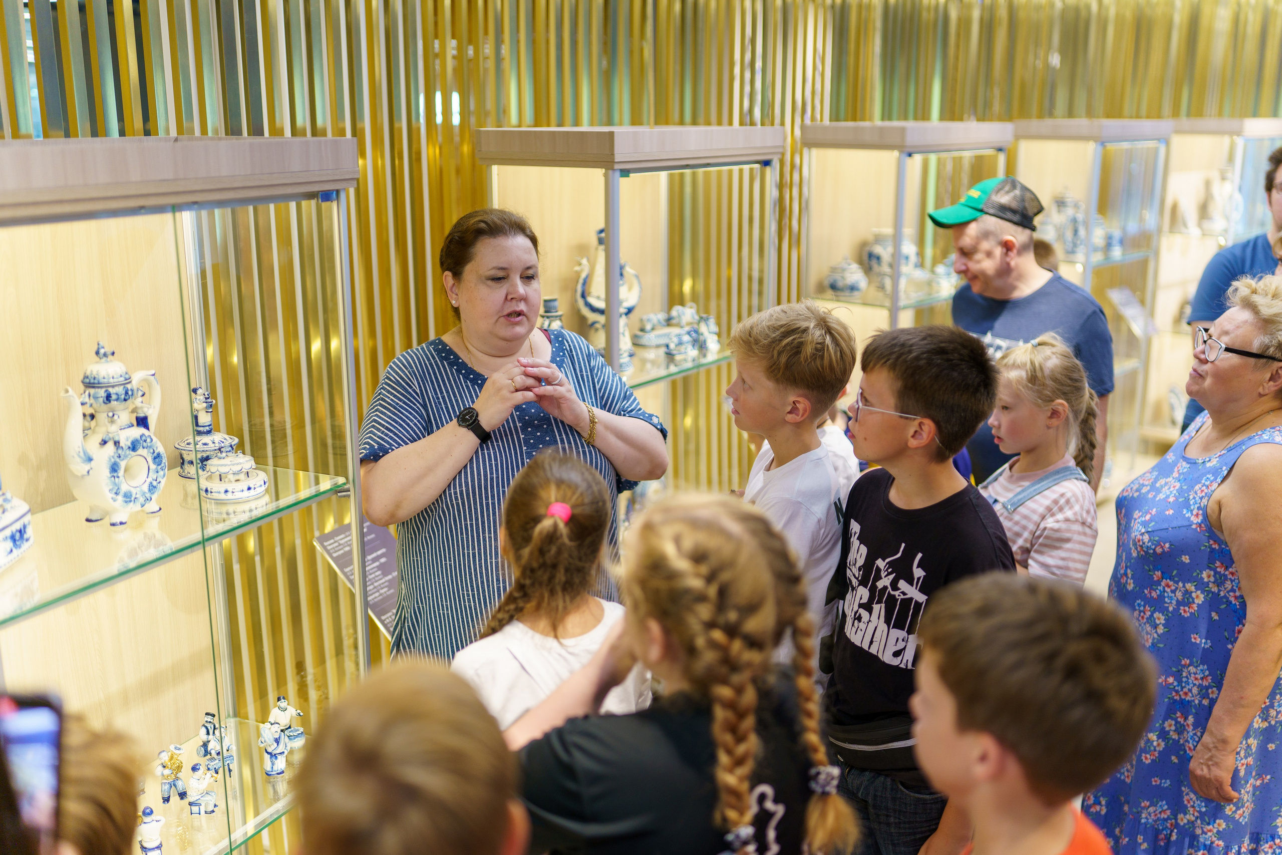 Gzhel fairy tale — Гжельская сказка