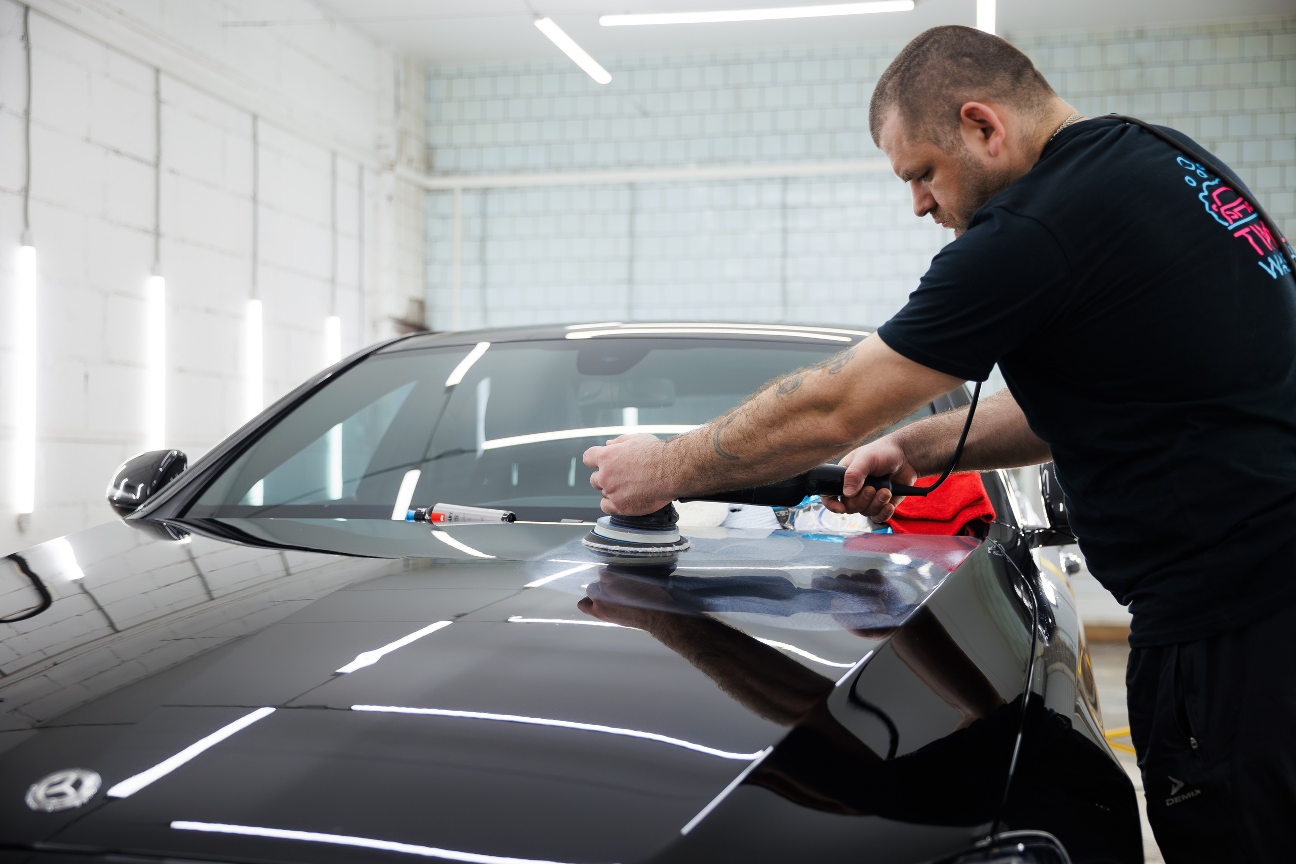 Полировка авто. Фотосъёмка для бизнеса — предметное фото, репортаж с мероприятий, портреты людей, съёмка интерьера и экстерьера