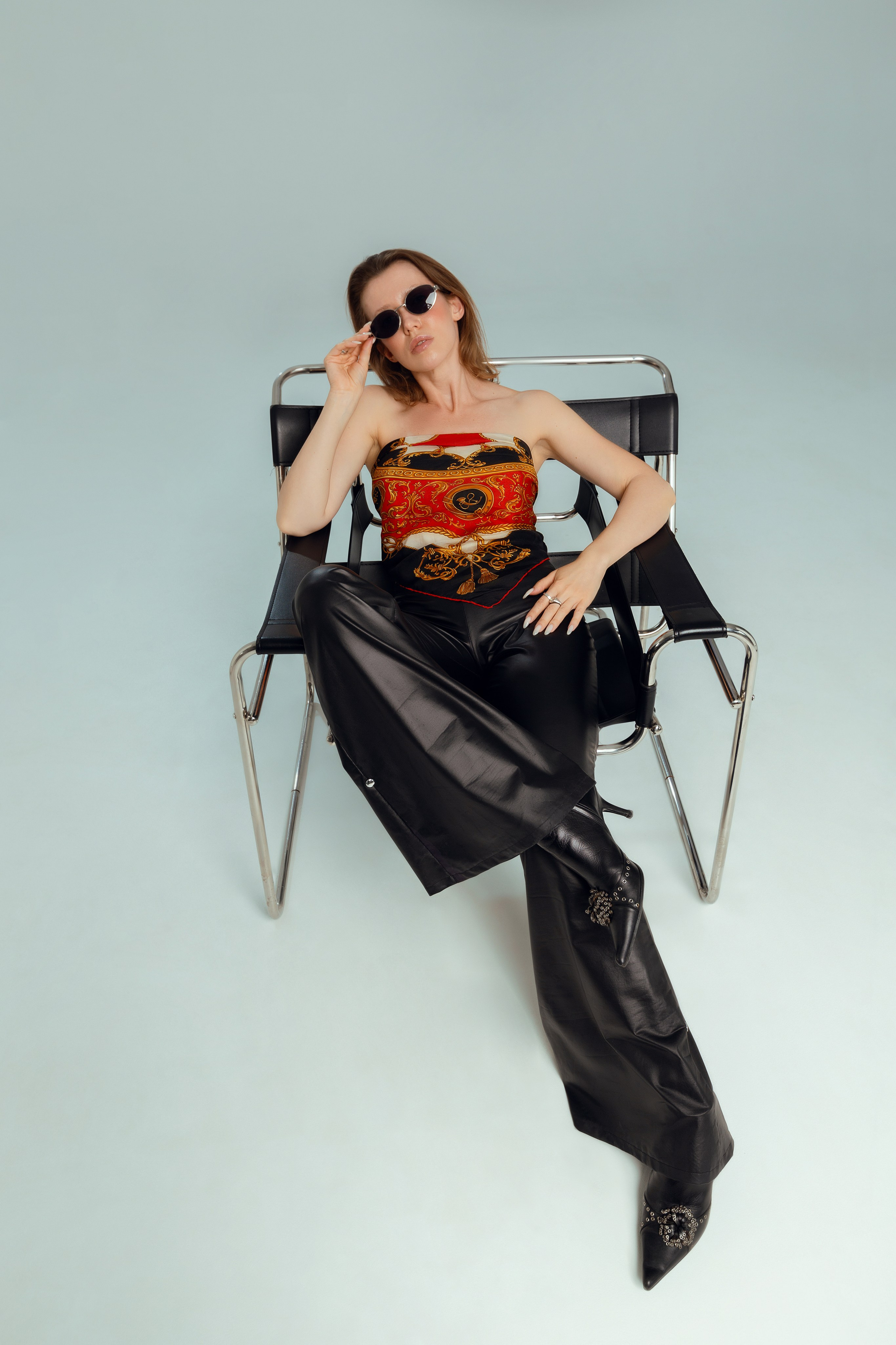 Luvmirrors. Портретный фотограф в Москве Адела Гортолум