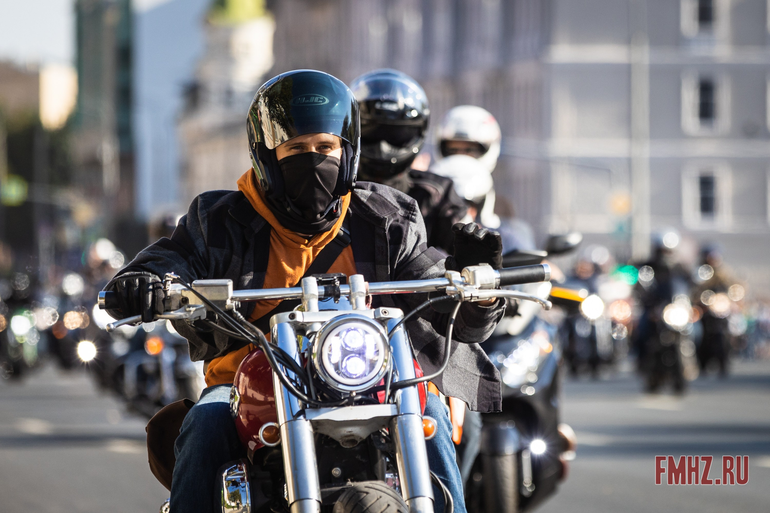 Закрытие Мотосезона 2023 на проспекте Академика Сахарова. Фотограф Владимир Охрименко