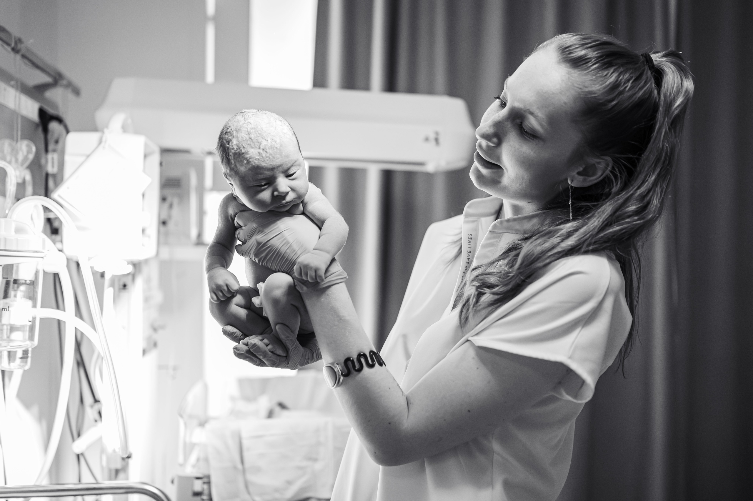 Аглая родилась. Фотограф на роды СПБ Юлия Герасимова