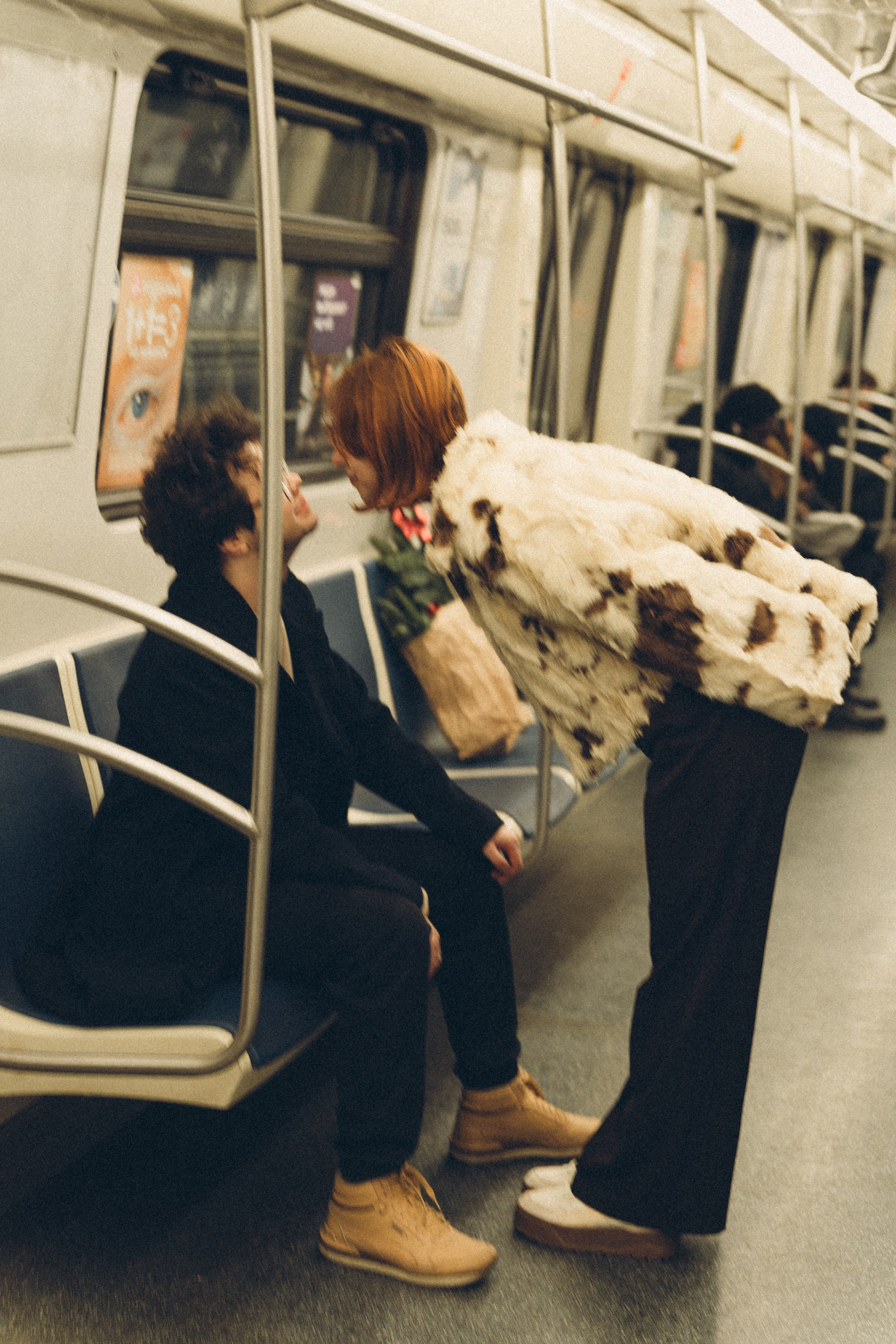 НОВОГОДНЯЯ ФОТОСЕСИИЯ ПАРЫ В МЕТРО ЛЮБОВЬ. Профессиональный фотограф, Санкт-Петербург — Виктория Богомолова