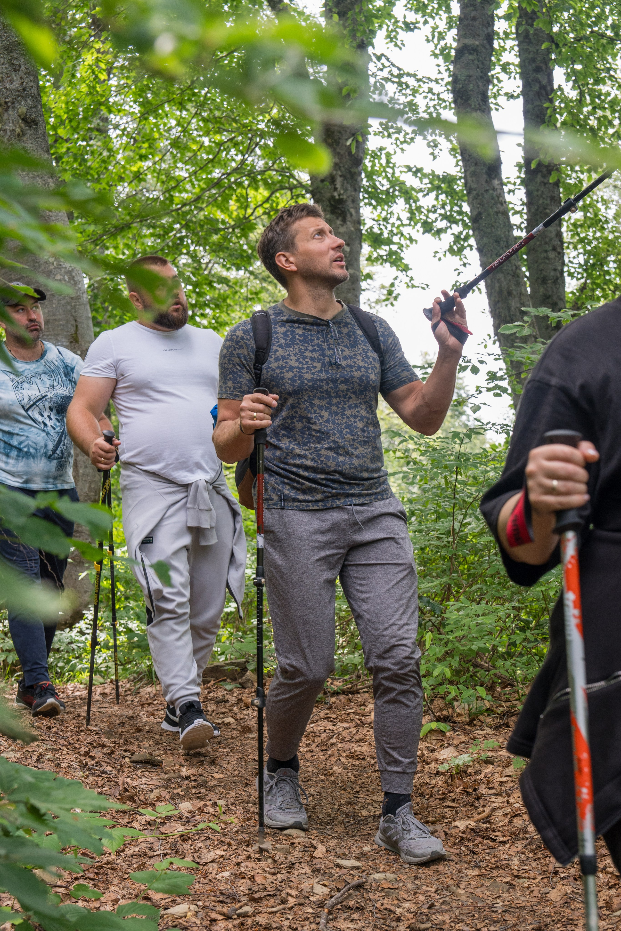 MICE мероприятие для компании «Доставка морем»: хайкинг к Ачипсинским водопадам. Репортажный фотограф в Красной Поляне и Сочи Павлюченко Екатерина