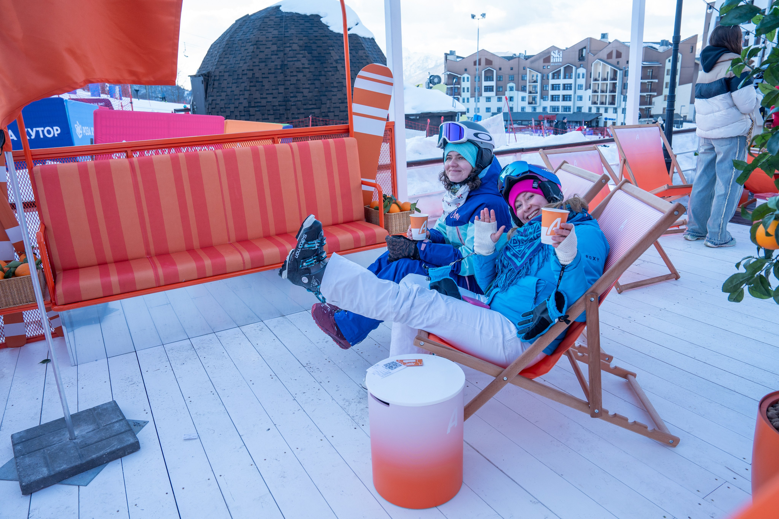 Фотоотчет партнерской интеграции Aperol Spritz на Роза Фест 2025. Репортажный фотограф в Красной Поляне и Сочи Павлюченко Екатерина