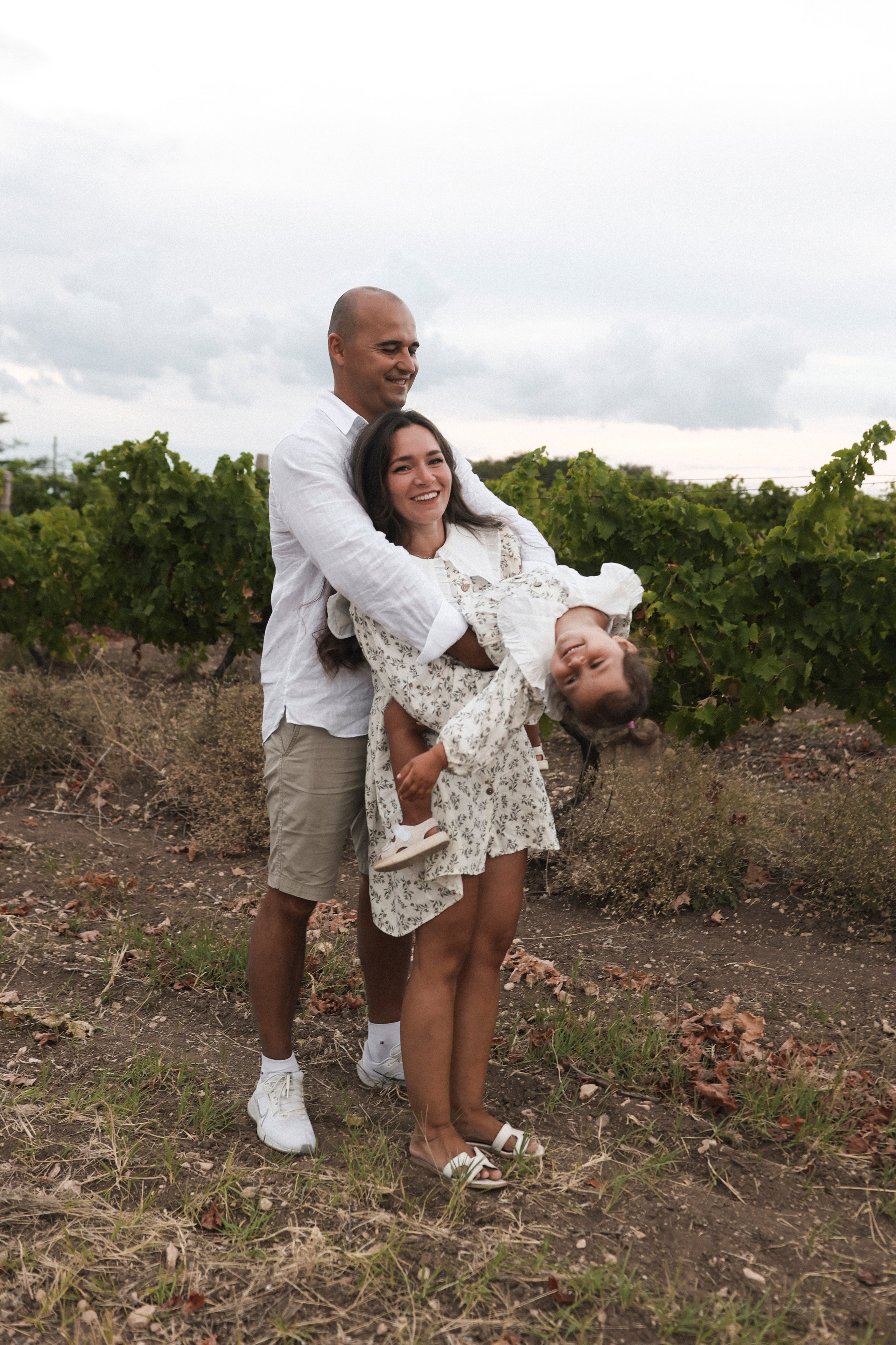 Пойдем, словлю тебе кузнечика. Свадебный и портретный фотограф. Видеограф на Свадьбу. Севастополь, Ялта, Симферополь, Крым