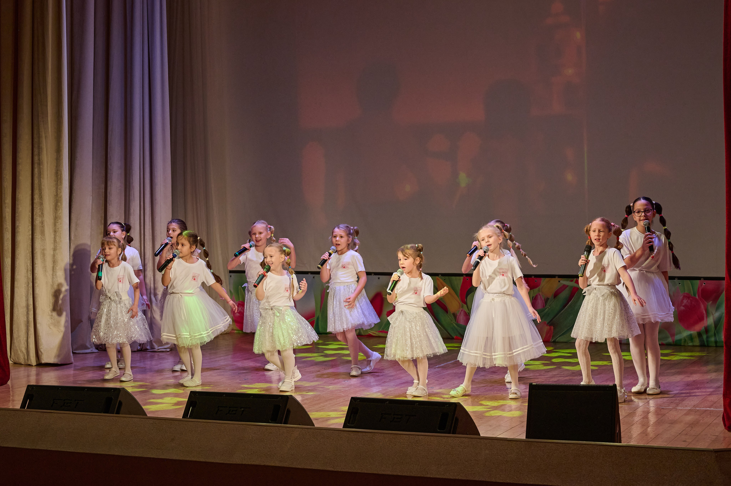 День матери. Кабардинка. Жизнь курорта Кабардинка в фотографиях