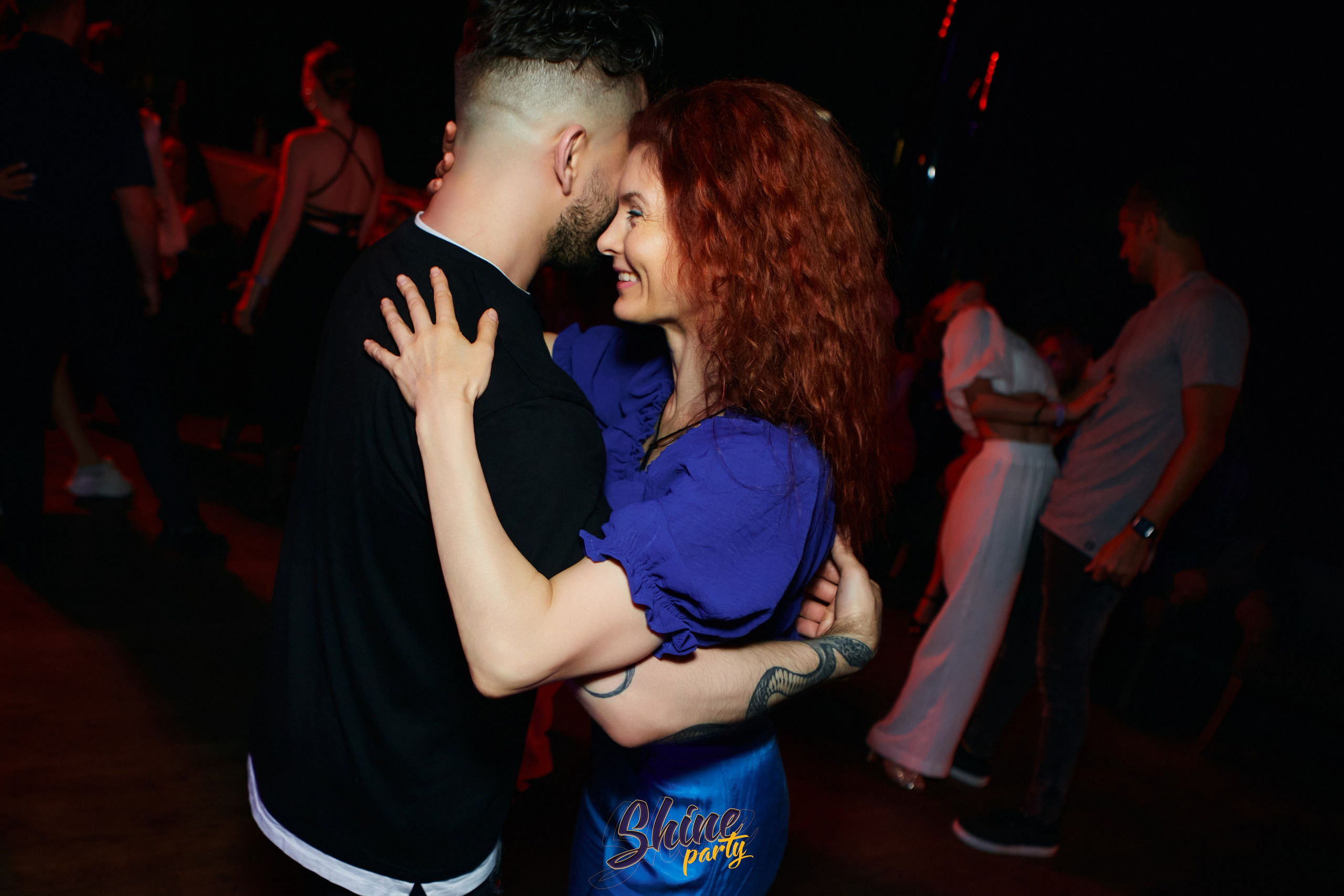 Shine party bachata. Свадебный фотограф