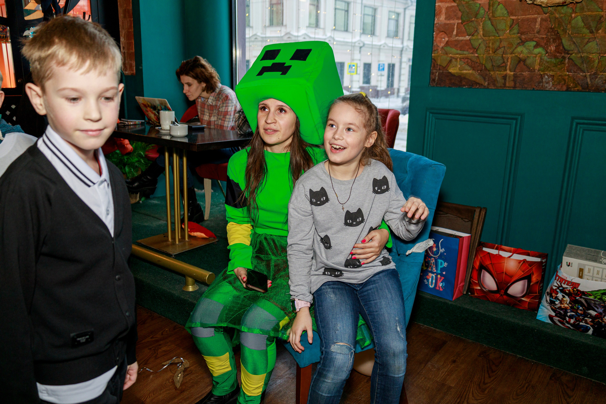 День рождение кафе. Фотограф Надршина Лилия