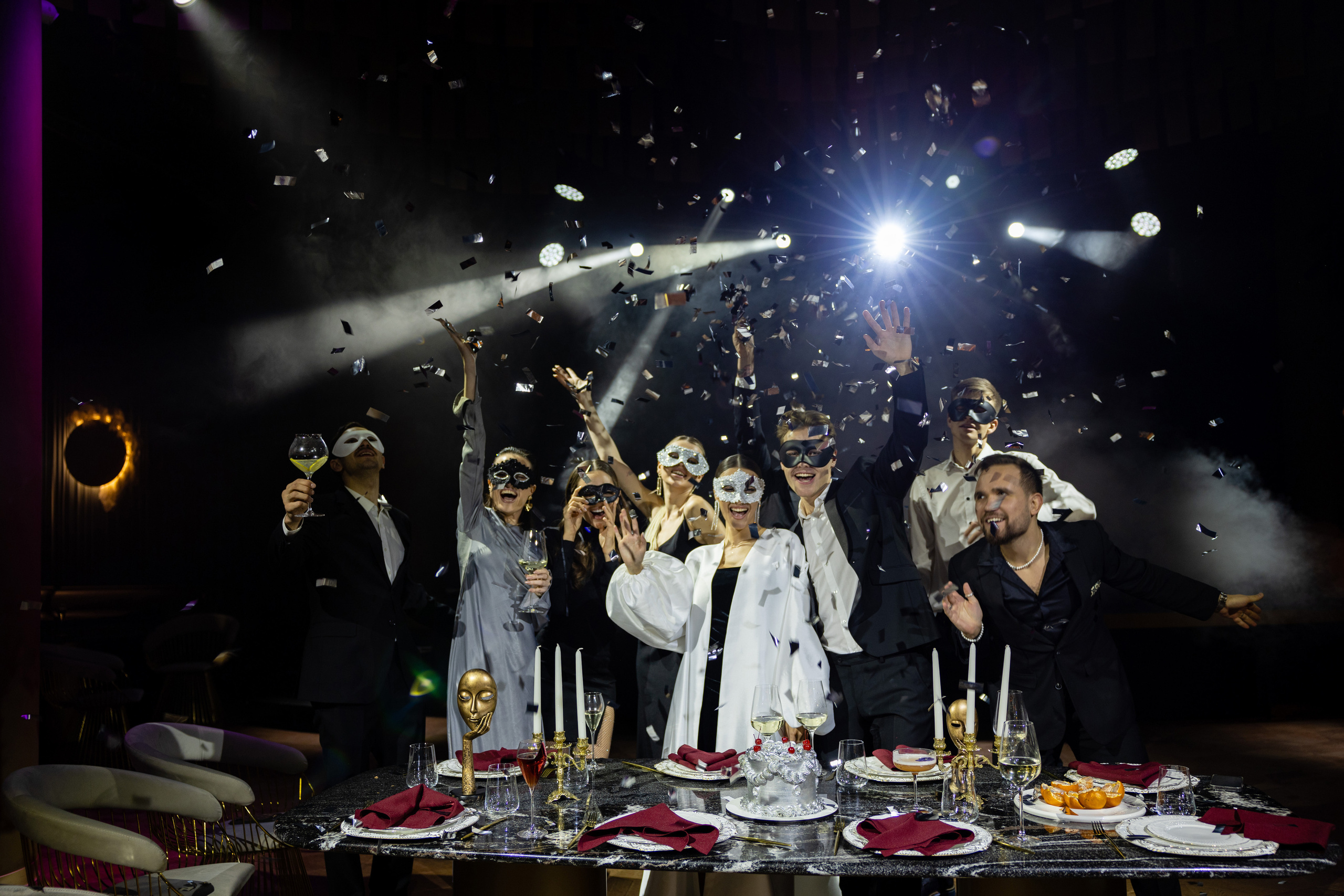 Свадьба-маскарад. Ресторан Madison. Репортажный и студийный фотограф в Москве — Софи