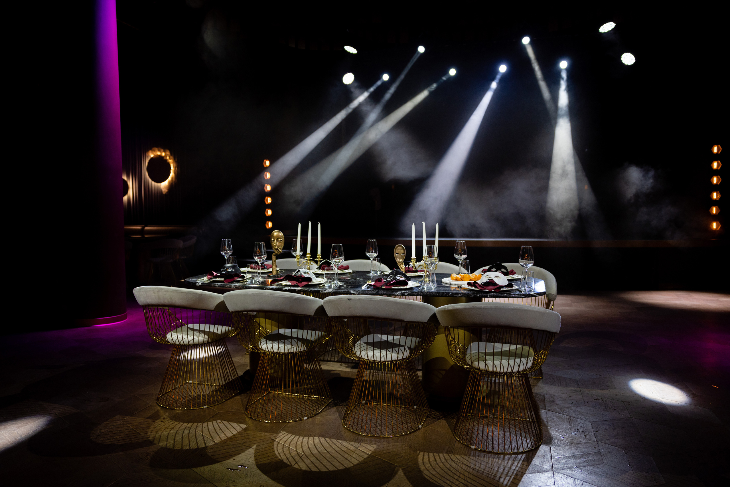 Свадьба-маскарад. Ресторан Madison. Репортажный и студийный фотограф в Москве — Софи