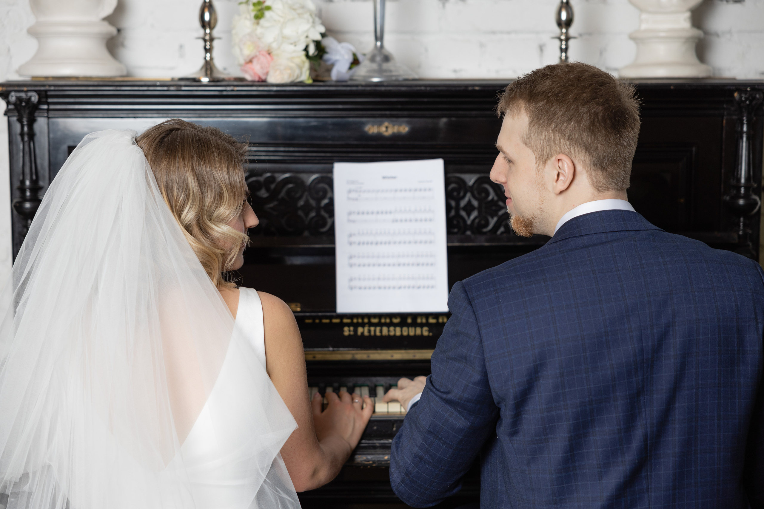 Предновогодняя сказка. ЗАГС ВДНХ. Репортажный и студийный фотограф в Москве — Софи