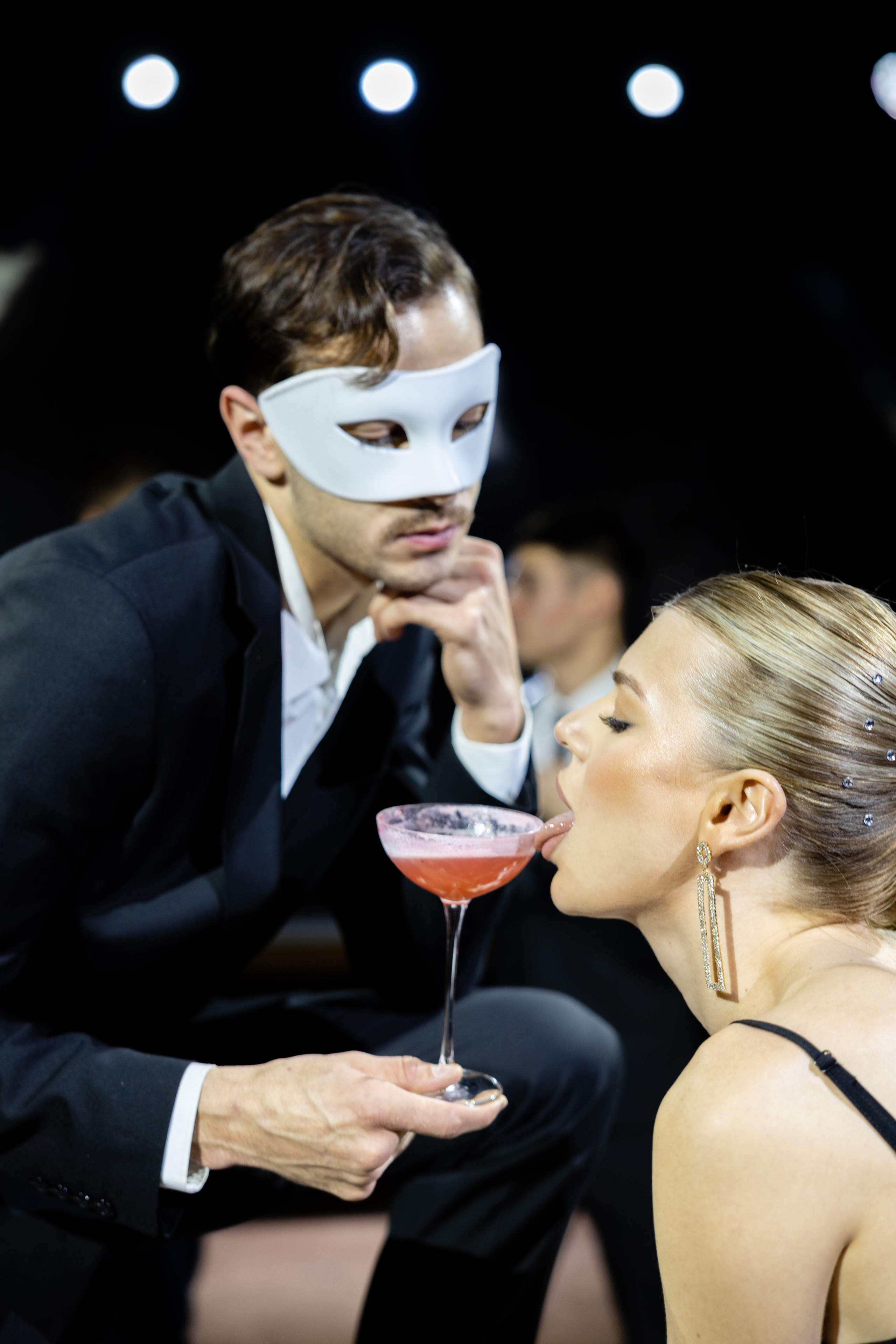 Свадьба-маскарад. Ресторан Madison. Репортажный и студийный фотограф в Москве — Софи