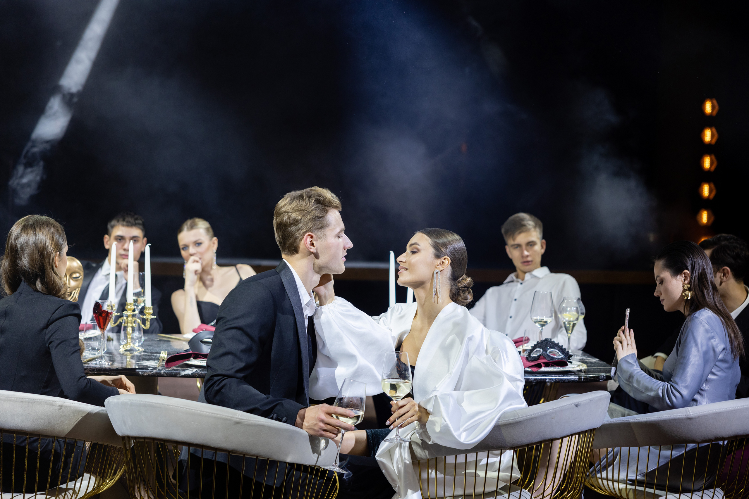 Свадьба-маскарад. Ресторан Madison. Репортажный и студийный фотограф в Москве — Софи