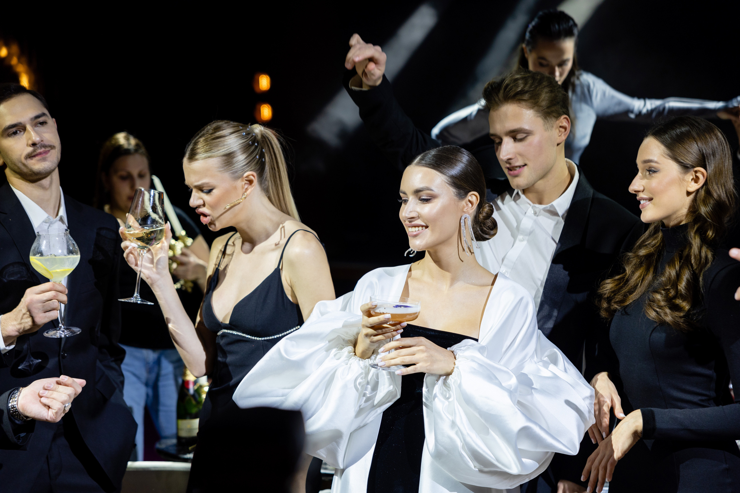 Свадьба-маскарад. Ресторан Madison. Репортажный и студийный фотограф в Москве — Софи