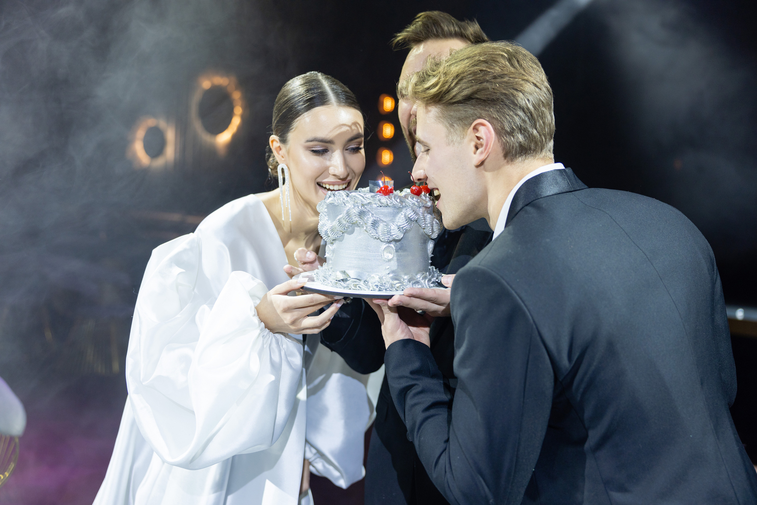 Свадьба-маскарад. Ресторан Madison. Репортажный и студийный фотограф в Москве — Софи