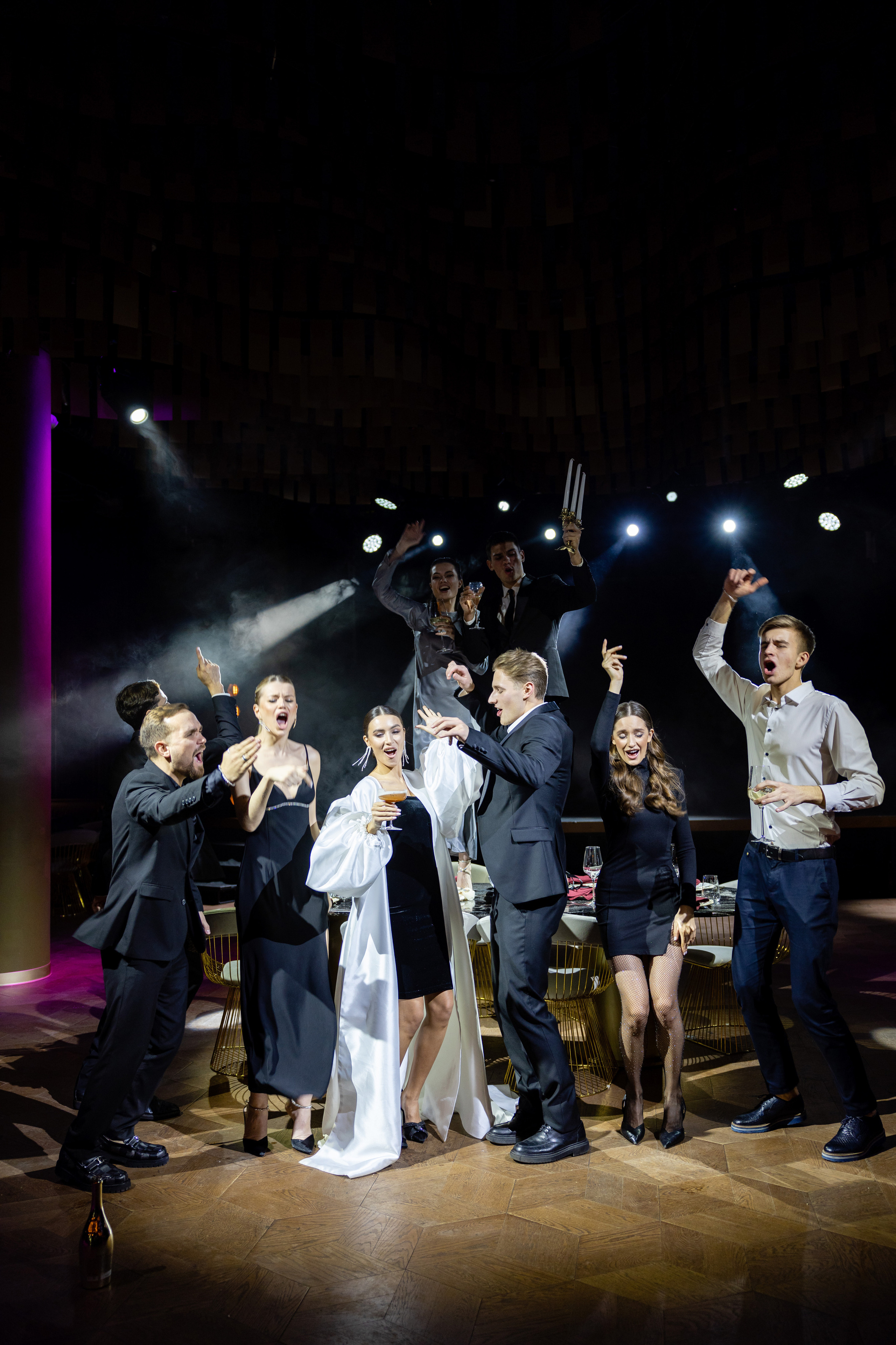 Свадьба-маскарад. Ресторан Madison. Репортажный и студийный фотограф в Москве — Софи